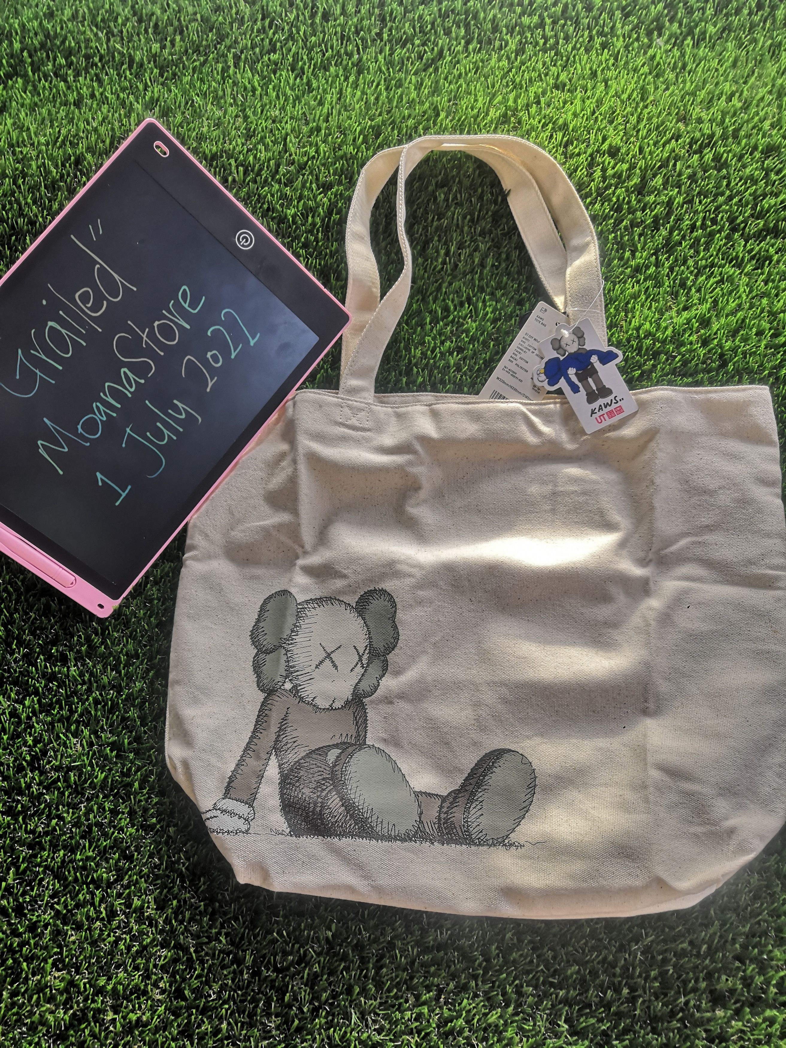 Designer KAWS JAPAN DESIGNER TOTE BAG OFF WHITE ORIGINALFAKE Size ONE SIZE - 1 Thumbnail