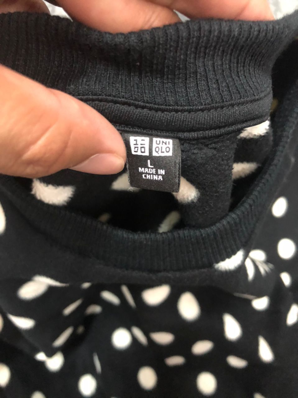 Japanese Brand Vintage Uniqlo Polka Dot Fleece Sweatshirt Size US S / EU 44-46 / 1 - 9 Thumbnail