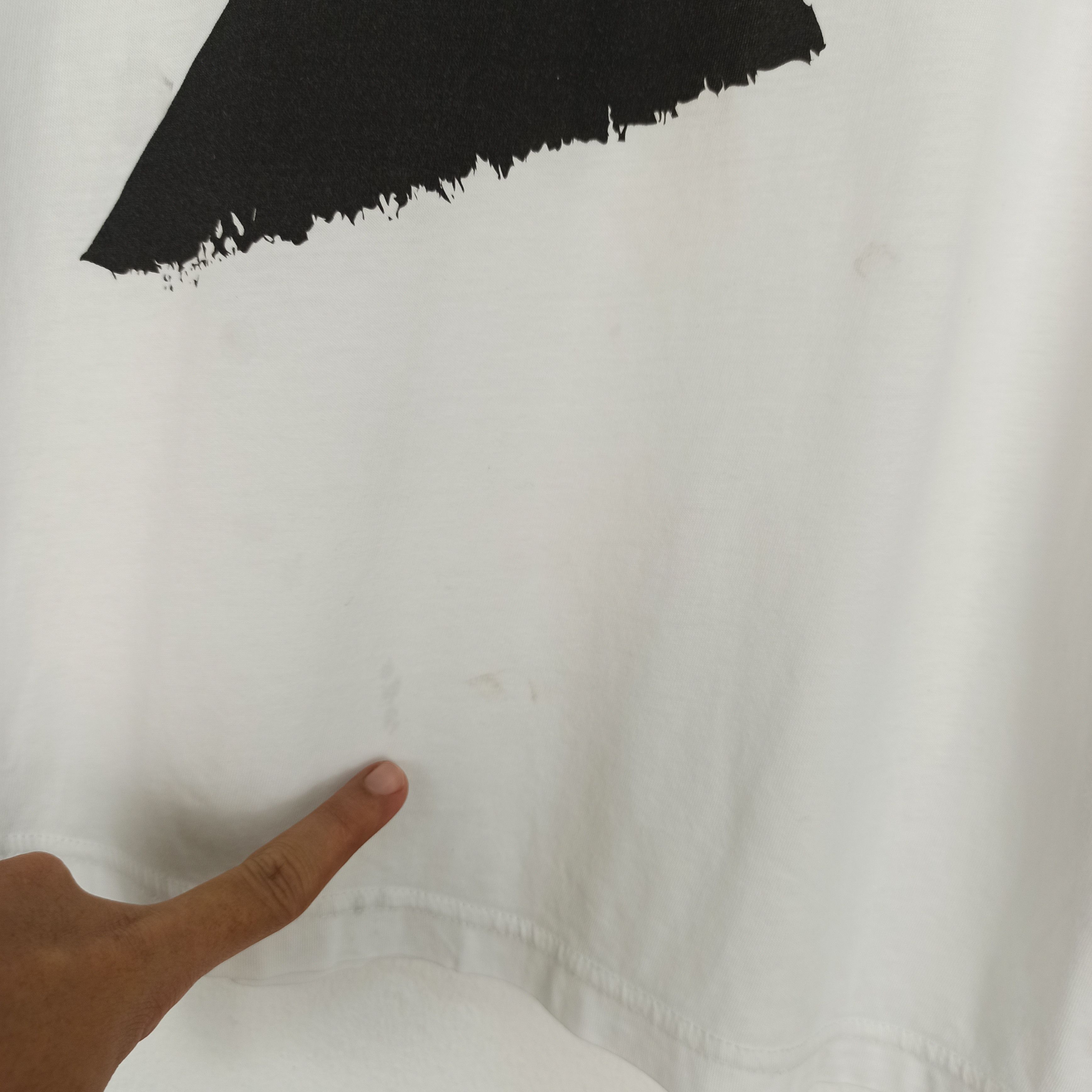 Anime Rare Anime Bleach X Uniqlo Tshirt Size US M / EU 48-50 / 2 - 3 Thumbnail