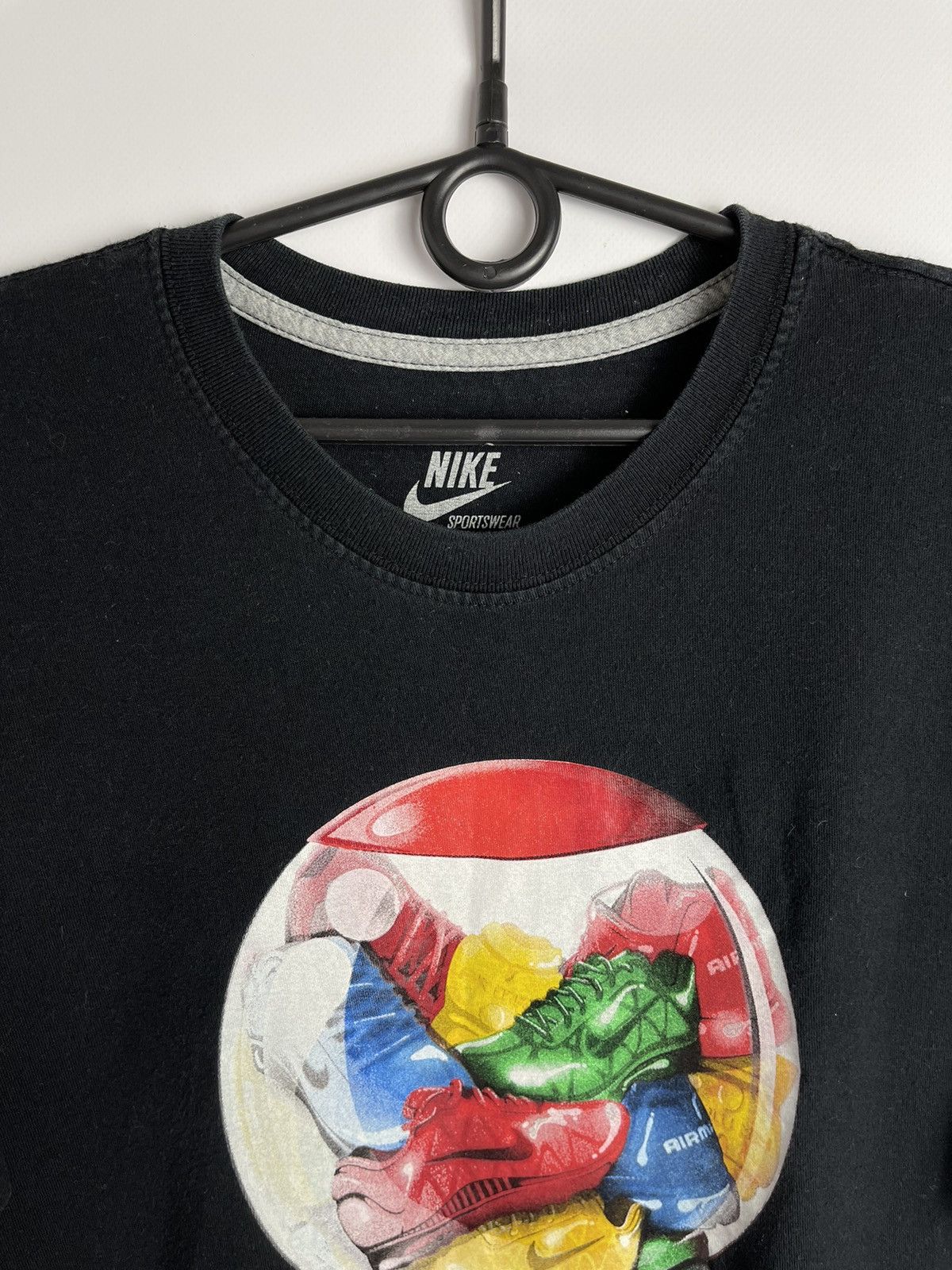 Nike × Vintage Nike vintage tee t-shirt chewing soccer football machine Size US L / EU 52-54 / 3 - 6 Thumbnail