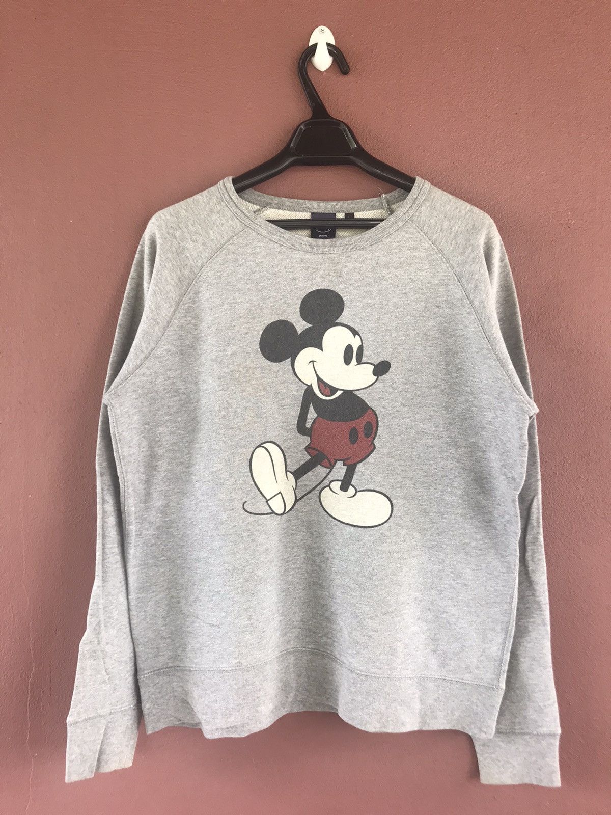 Disney Disney mickey mouse sweatshirt size L Size US L / EU 52-54 / 3 - 1 Thumbnail