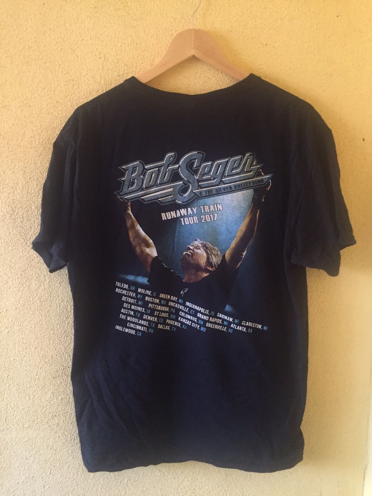 Band Tees Vintage Y2k Bob Seger & The Silver Bullet Band Tee Tshirt Size US L / EU 52-54 / 3 - 6 Thumbnail