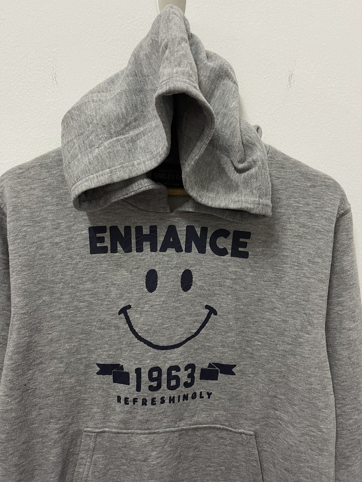 Japanese Brand × Vintage Vintage Enhance Smiley Face Big Logo Hoodie Sweatshirt Size US S / EU 44-46 / 1 - 2 Thumbnail