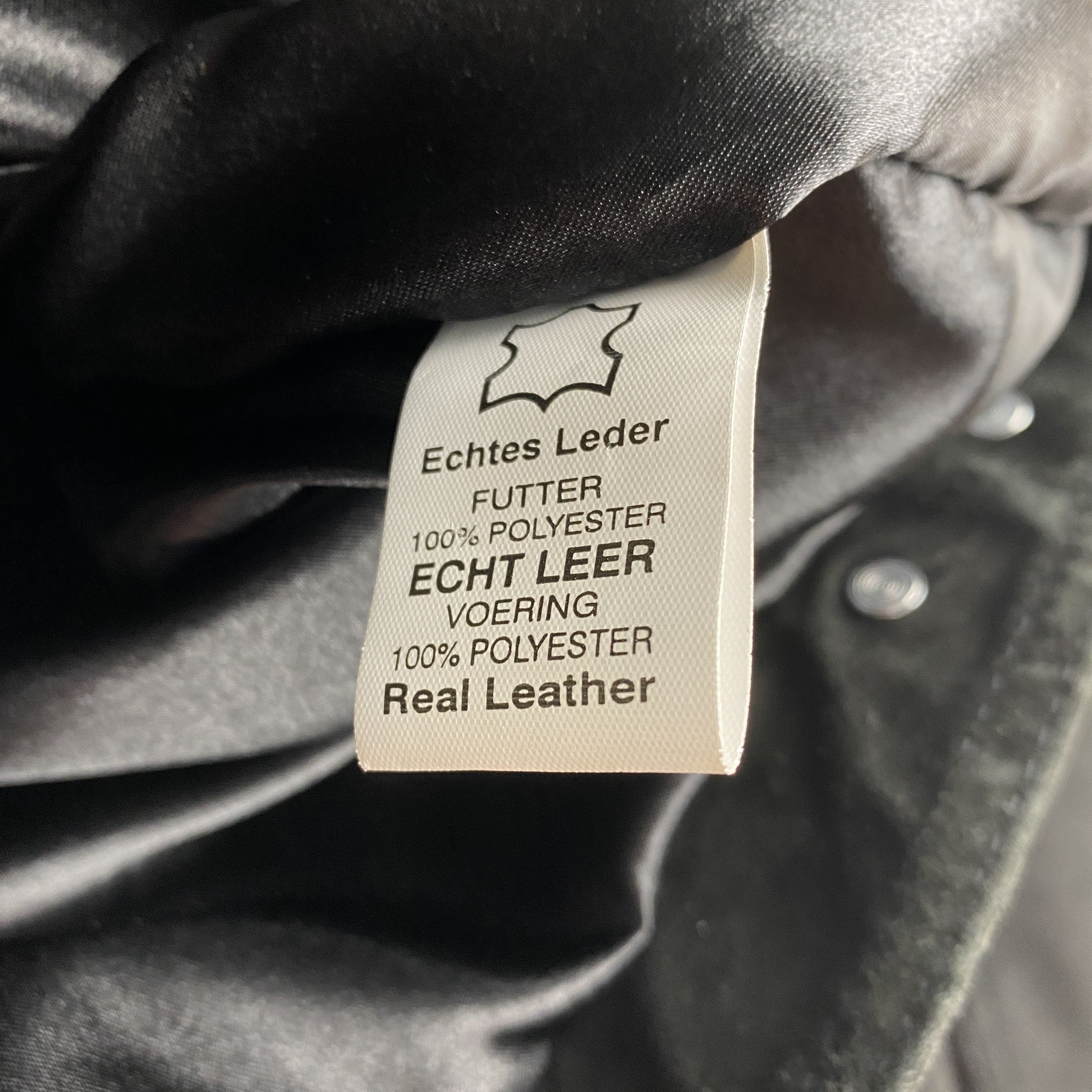 Vintage Vintage Black Suede Trucker Jacket Size US S / EU 44-46 / 1 - 7 Thumbnail