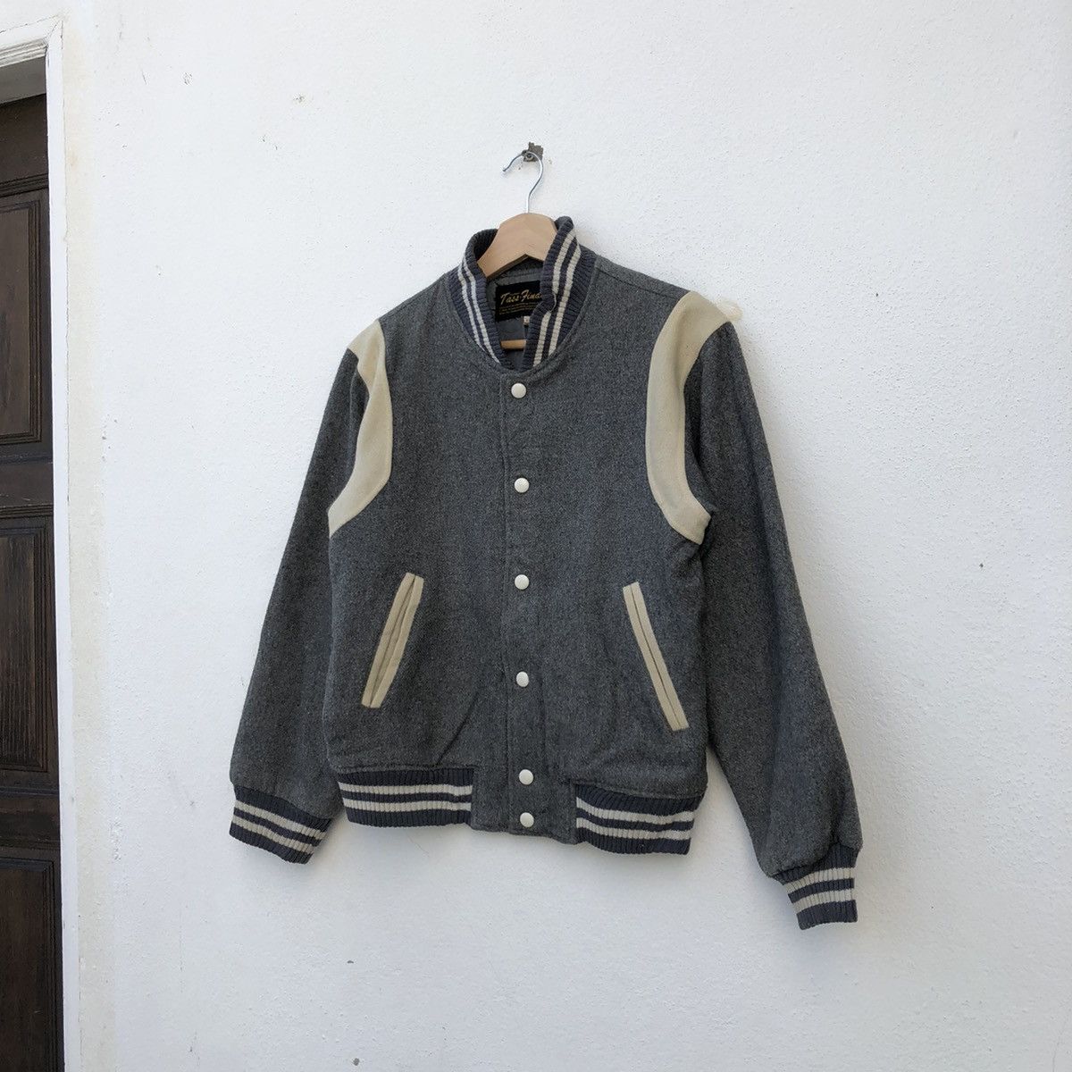 Japanese Brand MILITARY COLLECTIONS VINTAGE VARSITY JACKET TASS-FINDER Size US S / EU 44-46 / 1 - 2 Thumbnail