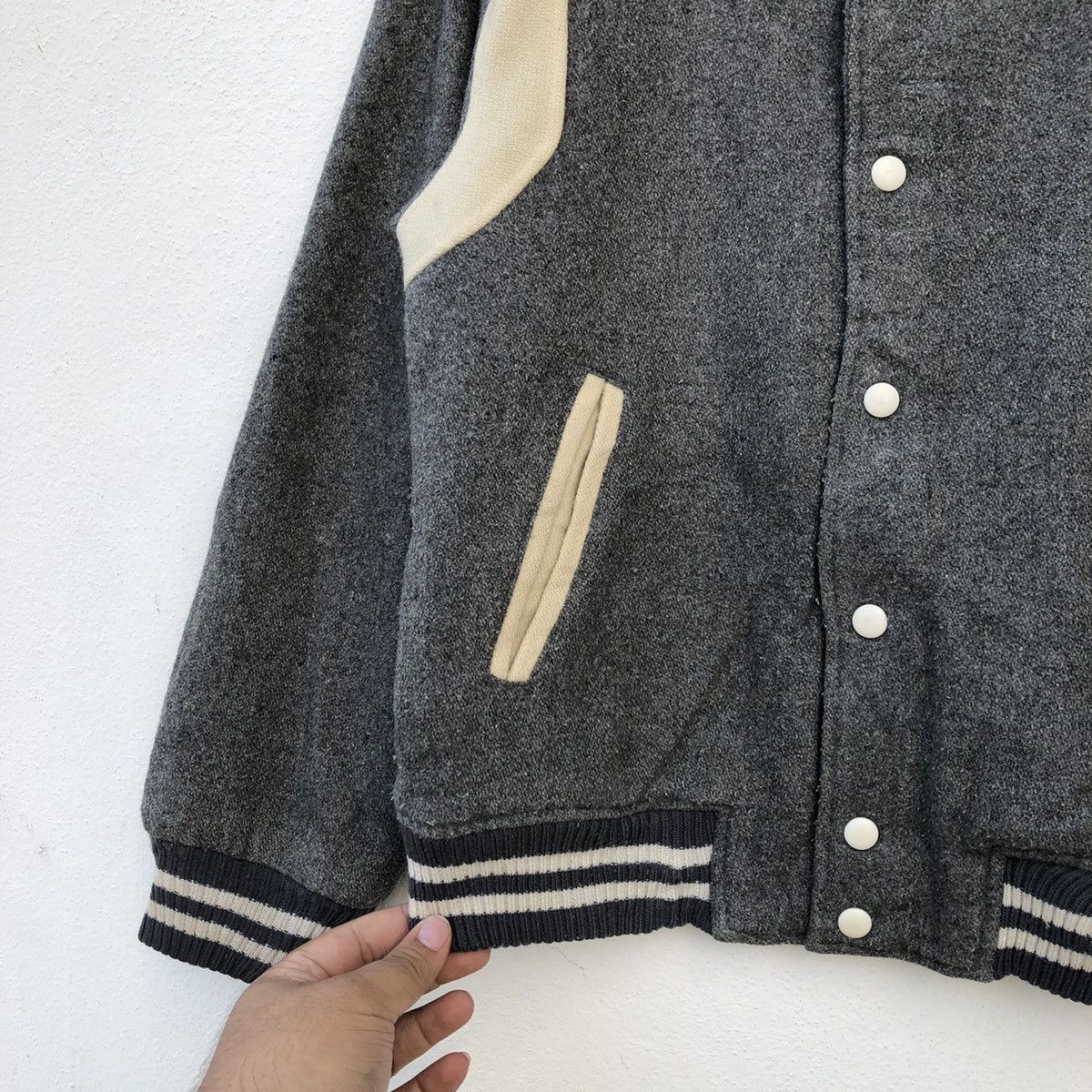 Japanese Brand MILITARY COLLECTIONS VINTAGE VARSITY JACKET TASS-FINDER Size US S / EU 44-46 / 1 - 3 Thumbnail