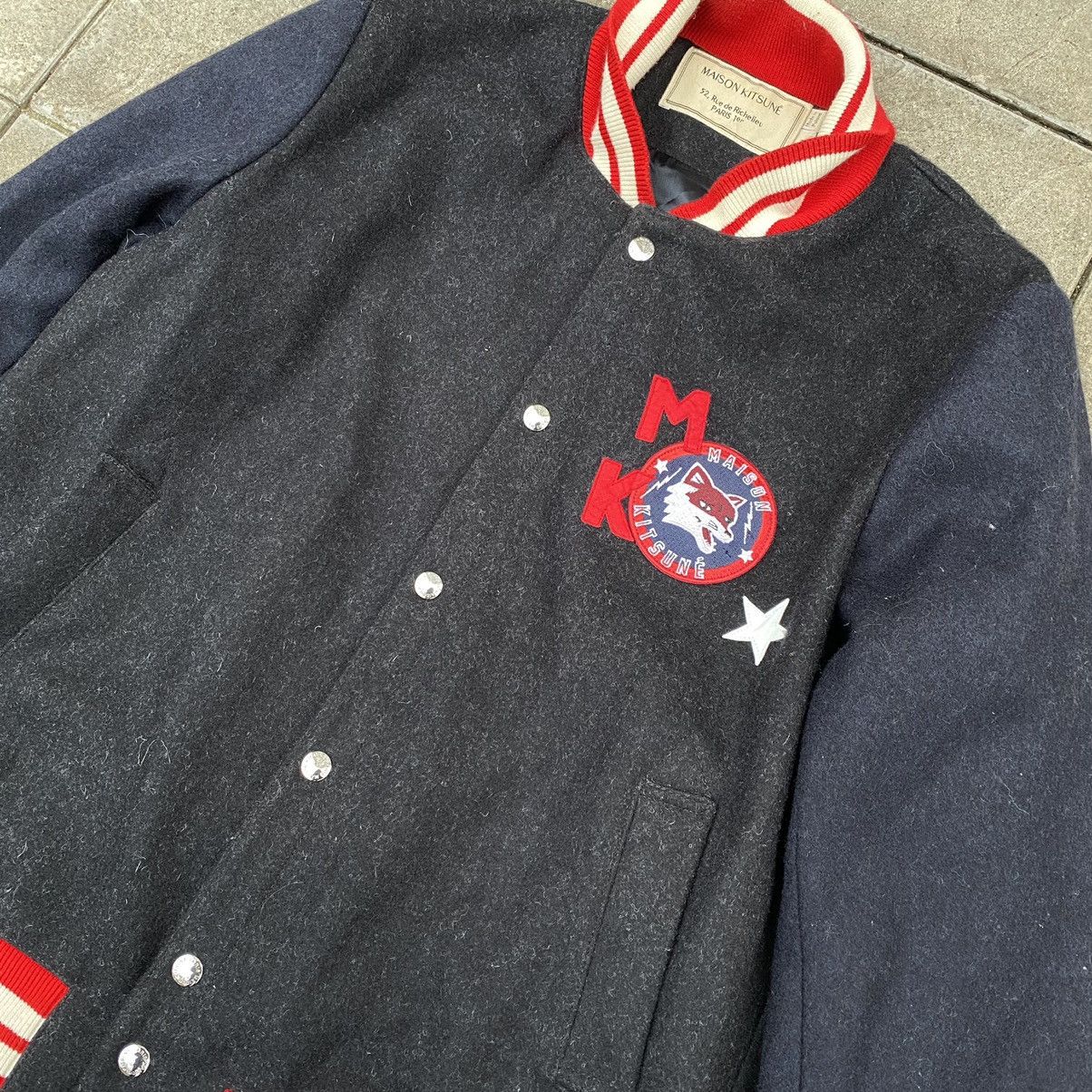Maison Kitsune Maison Kitsune Wool Bomber Jacket Size US L / EU 52-54 / 3 - 3 Thumbnail