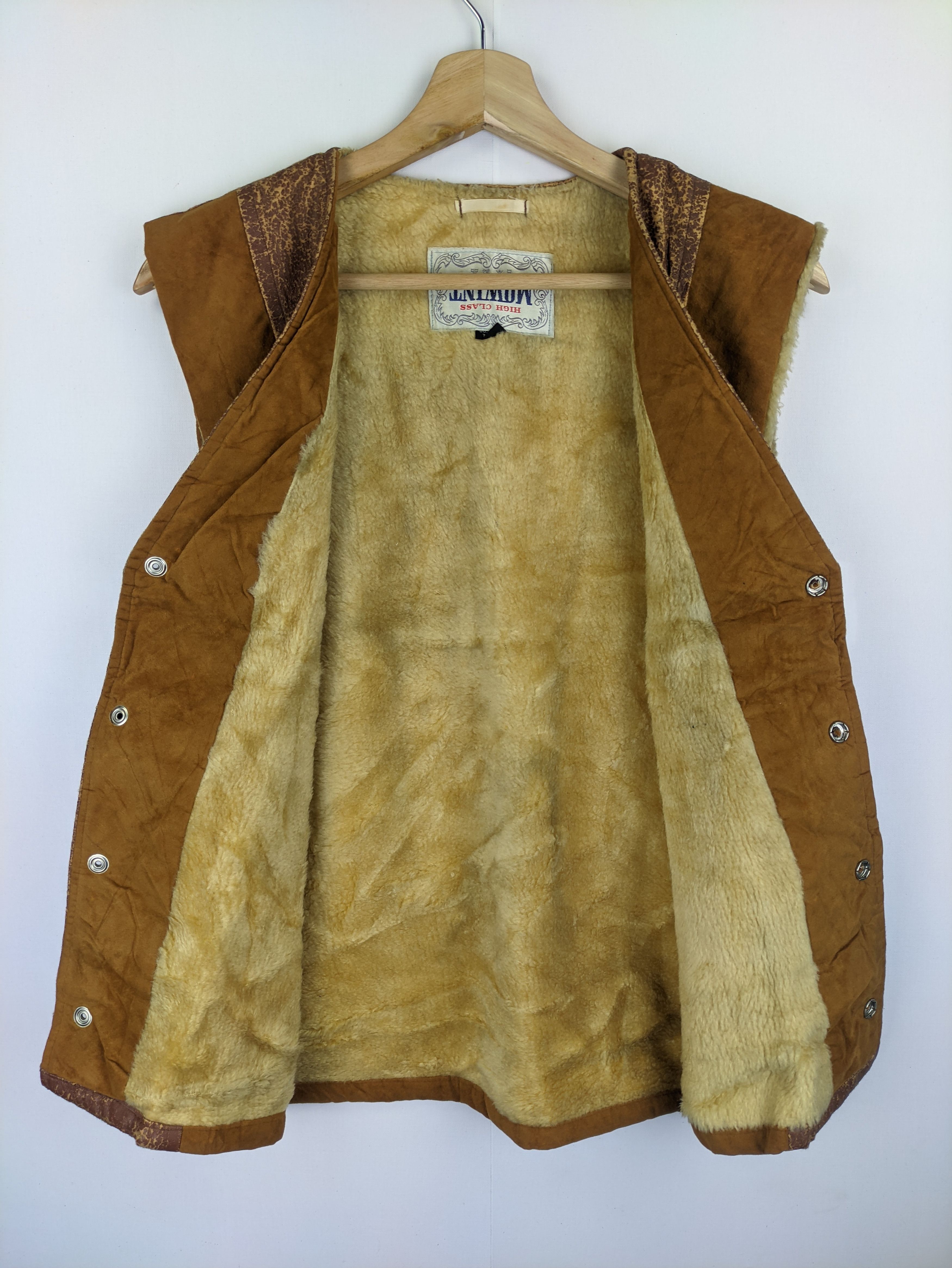 Japanese Brand Steals🔥Vintage Vest by Mowint Size US M / EU 48-50 / 2 - 6 Thumbnail