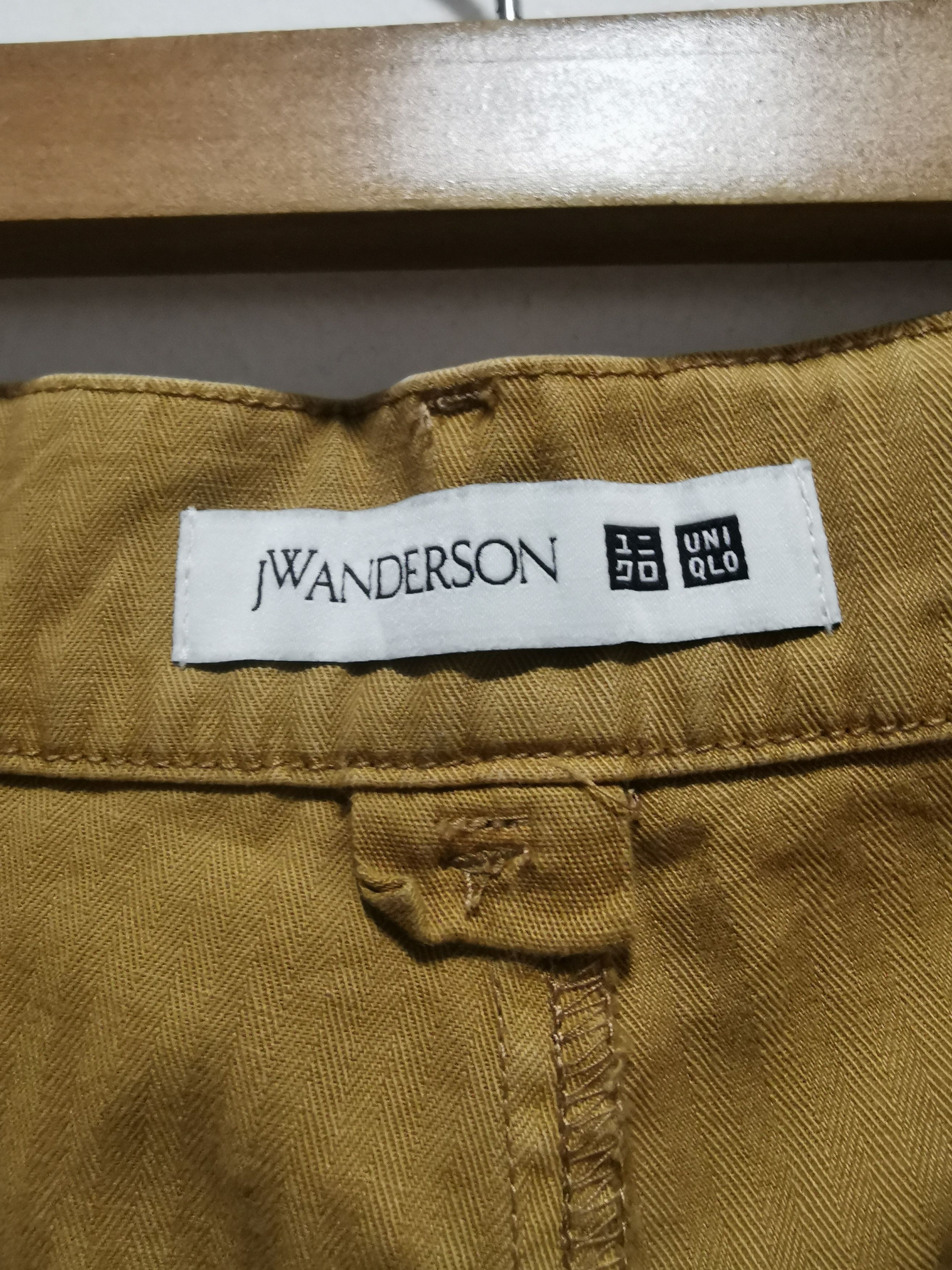 JW Anderson × Uniqlo J.W Anderson Uniqlo Cargo Short Pants Size US 33 - 7 Thumbnail