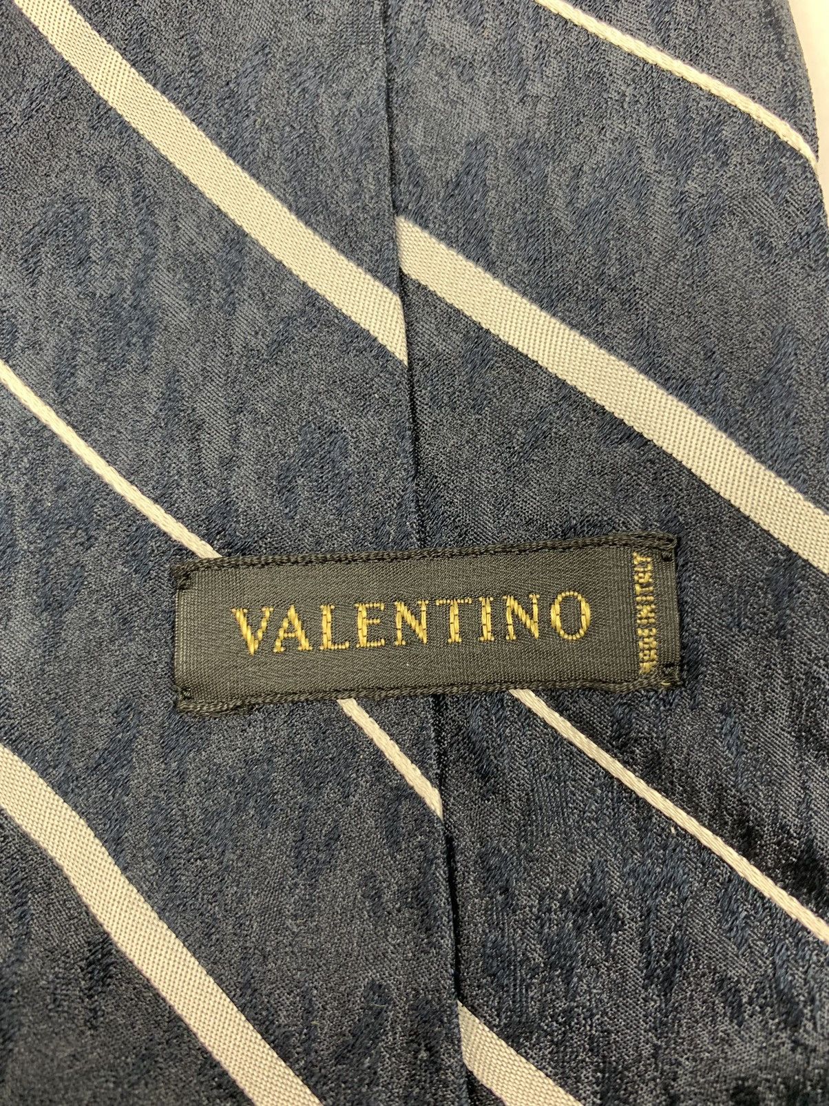 Valentino × Vintage Valentino Tie like dior burberry gucci Size ONE SIZE - 2 Thumbnail