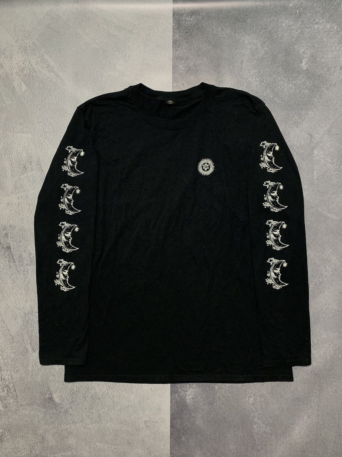 Japanese Brand × Vintage Vintage Y2K Sun x Moon long sleeve big logo size M Size US M / EU 48-50 / 2 - 3 Thumbnail