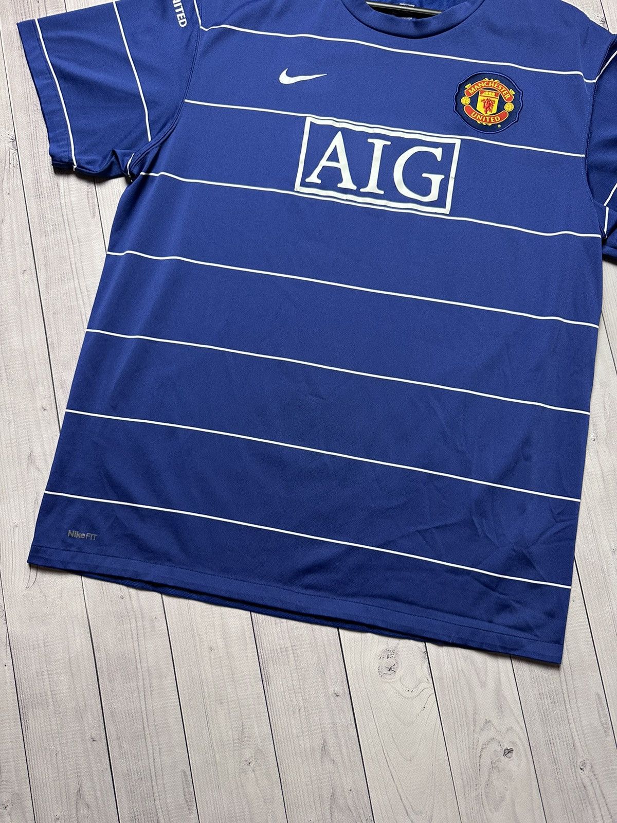 Nike Vintage Nike Manchester United blue striped soccer jersey XL Size US XL / EU 56 / 4 - 2 Thumbnail