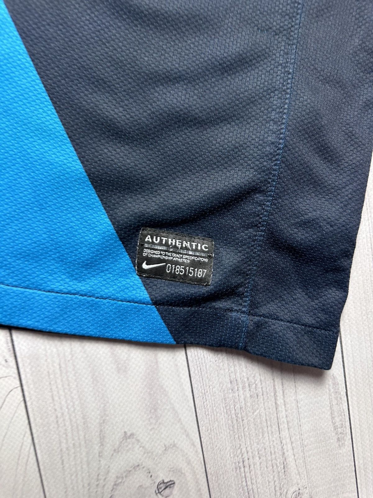 Nike × Vintage Vintage Arsenal Nike Soccer jersey blue rare size Xl Size US XL / EU 56 / 4 - 4 Thumbnail