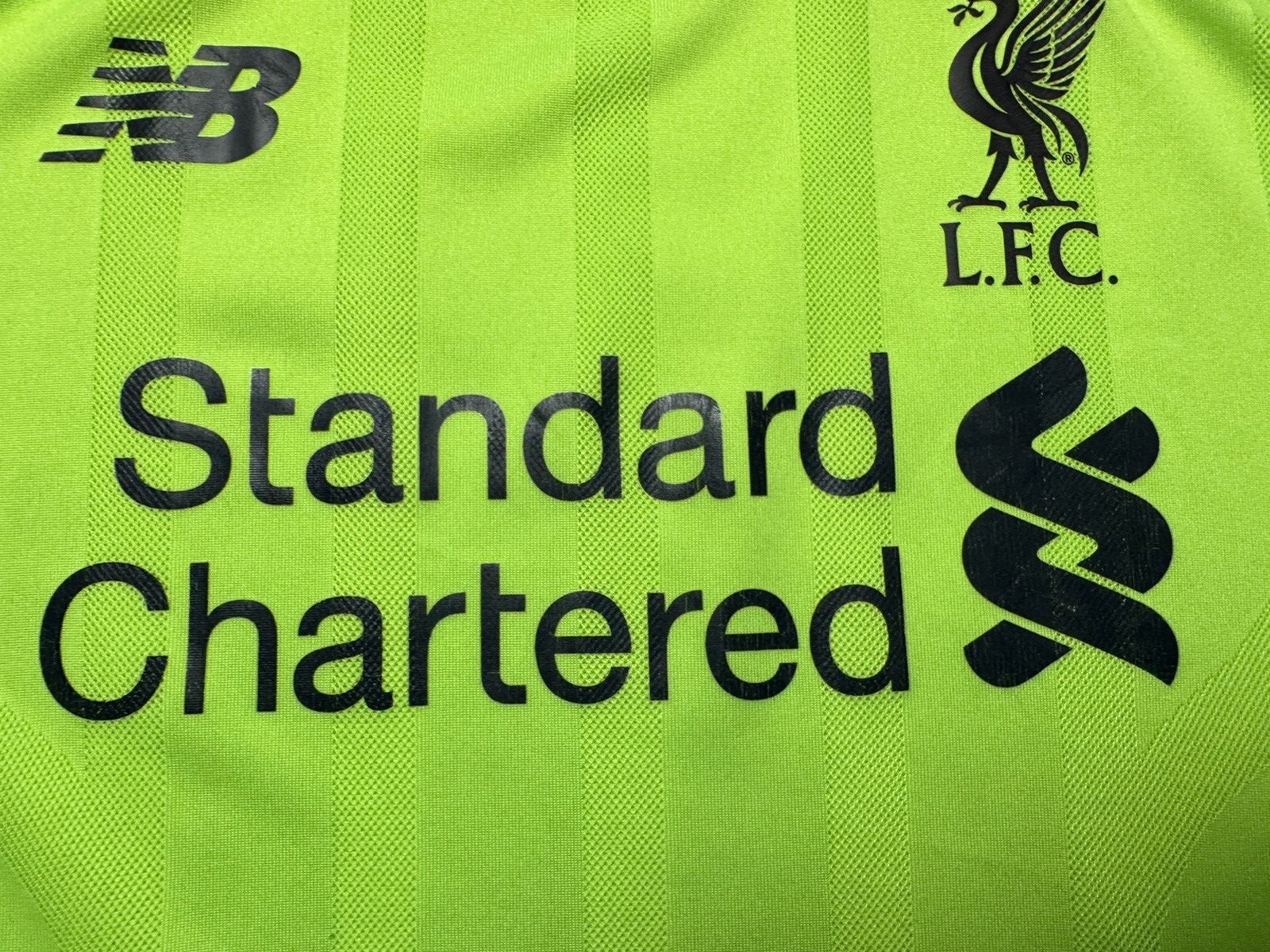 New Balance Vintage Liverpool soccer jersey 10 Coutinho size XL rare Size US XL / EU 56 / 4 - 4 Thumbnail