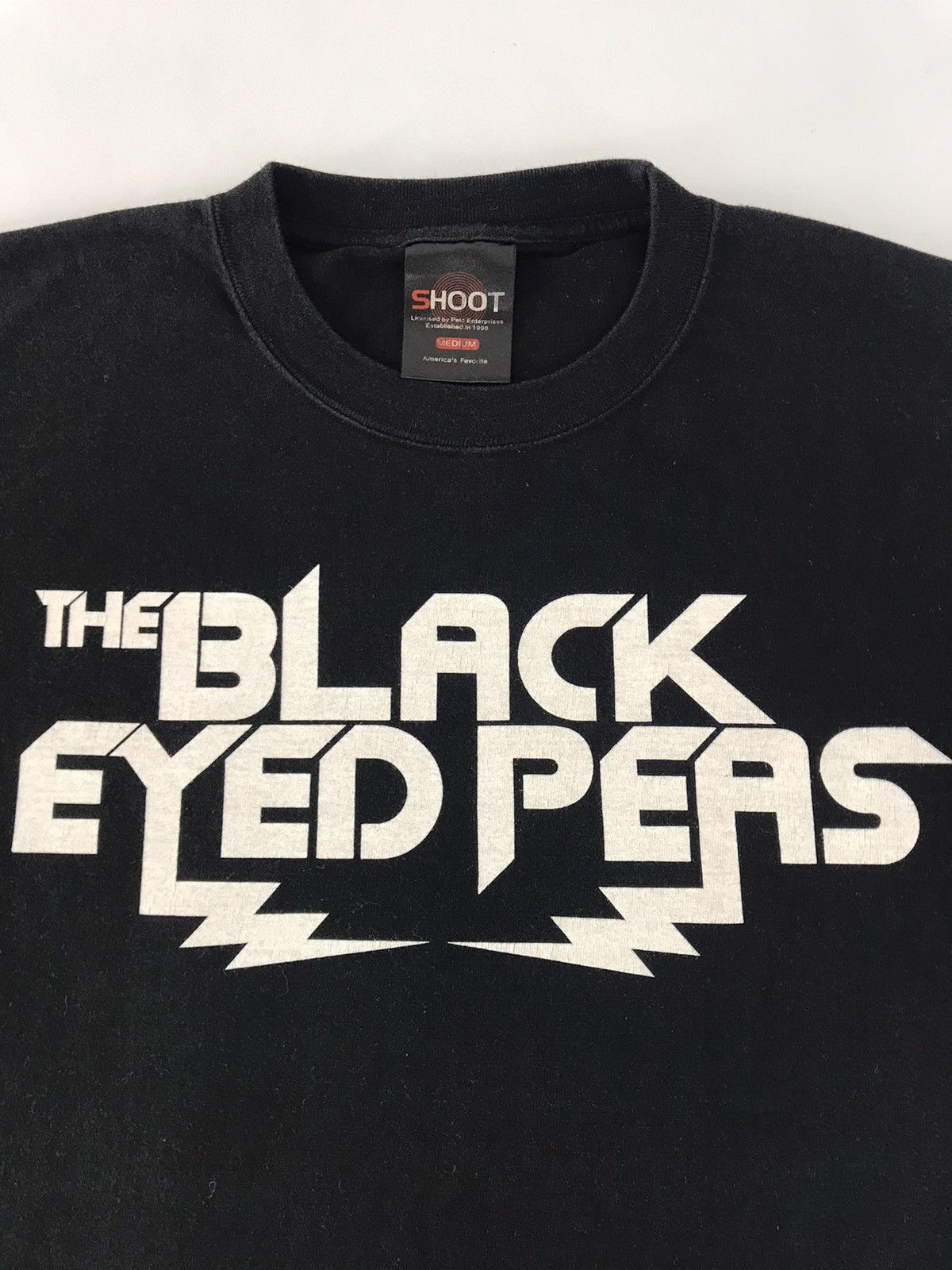 Band Tees The Black Eyed Peas The End Album Cover Rap Hiphop Tee Size US M / EU 48-50 / 2 - 3 Thumbnail