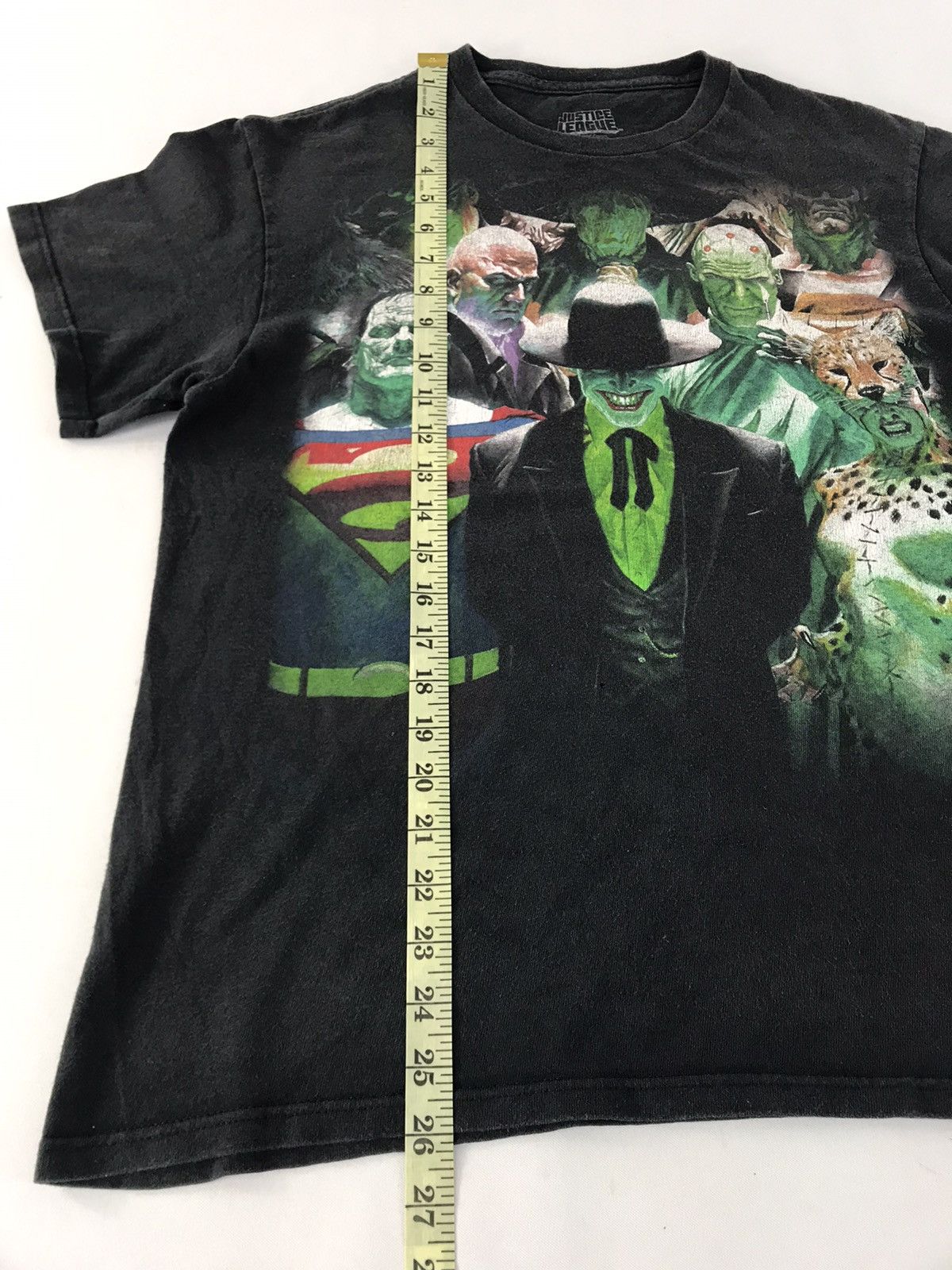 DC Comics DC Comic Justice League Antagonist Character Movie Tee Size US M / EU 48-50 / 2 - 6 Thumbnail