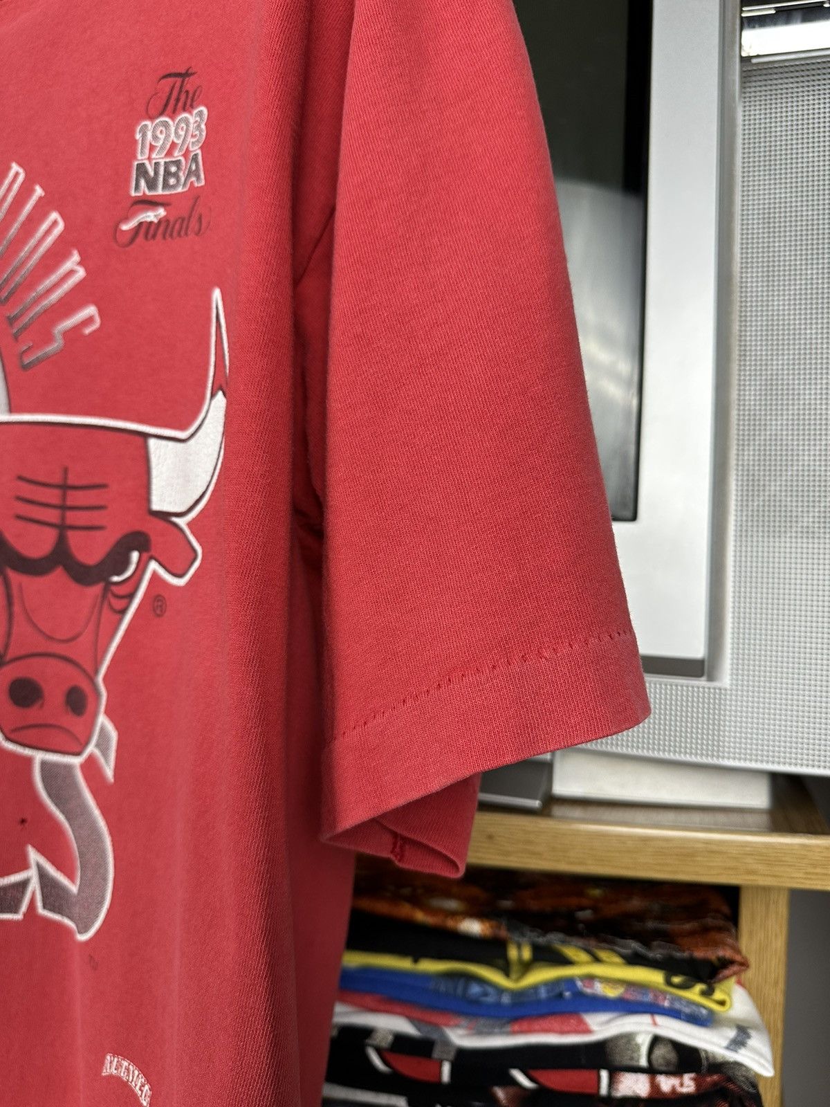 NBA × Vintage Vintage 1993 NBA Chicago Bulls World Champions T-Shirt Size US L / EU 52-54 / 3 - 7 Thumbnail