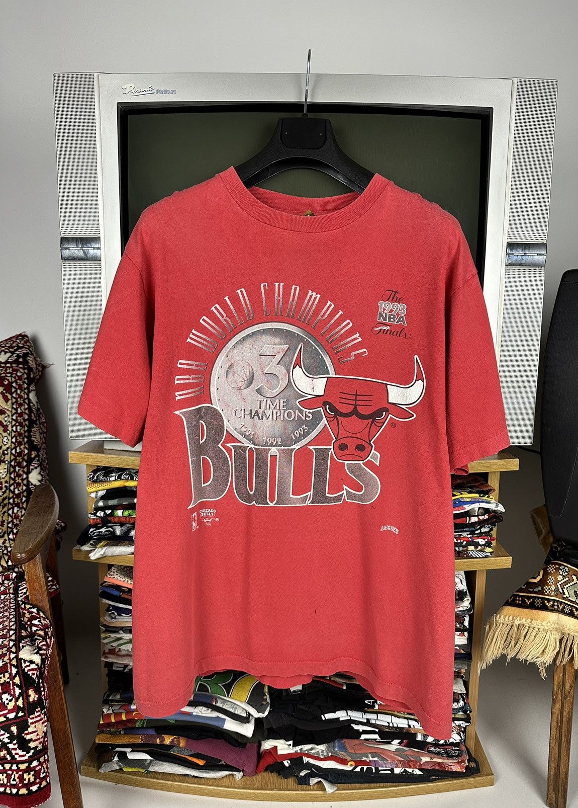 NBA × Vintage Vintage 1993 NBA Chicago Bulls World Champions T-Shirt Size US L / EU 52-54 / 3 - 2 Thumbnail