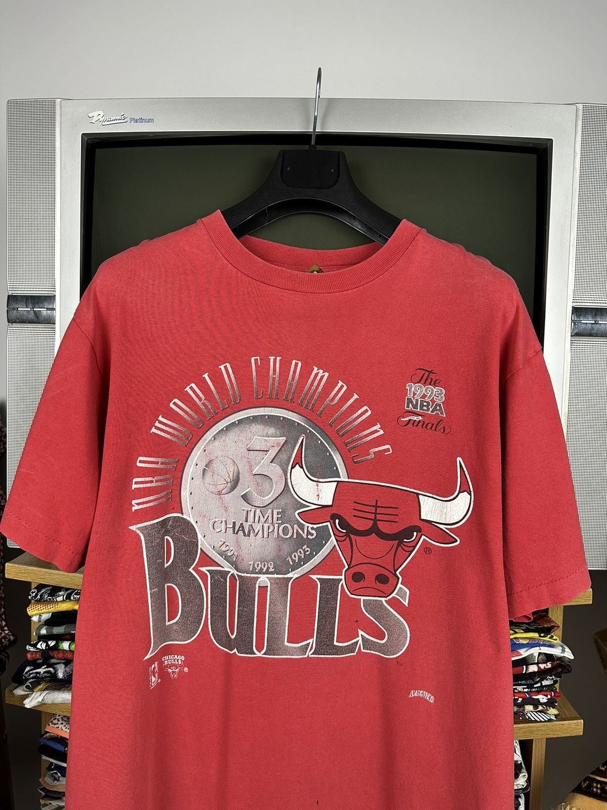 NBA × Vintage Vintage 1993 NBA Chicago Bulls World Champions T-Shirt Size US L / EU 52-54 / 3 - 1 Thumbnail