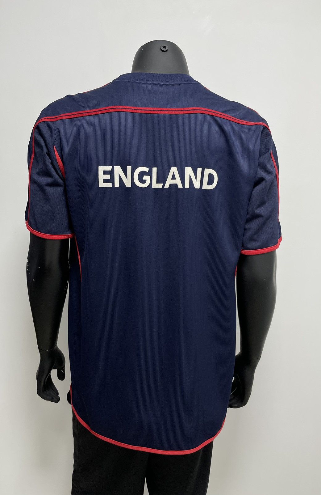 Umbro Umbro England home Soccer Jersey Football t-shirt Size US L / EU 52-54 / 3 - 5 Thumbnail