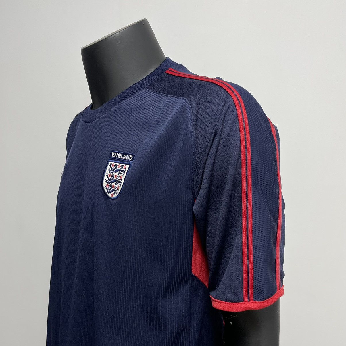 Umbro Umbro England home Soccer Jersey Football t-shirt Size US L / EU 52-54 / 3 - 4 Thumbnail