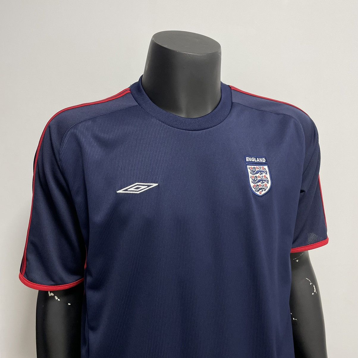 Umbro Umbro England home Soccer Jersey Football t-shirt Size US L / EU 52-54 / 3 - 3 Thumbnail