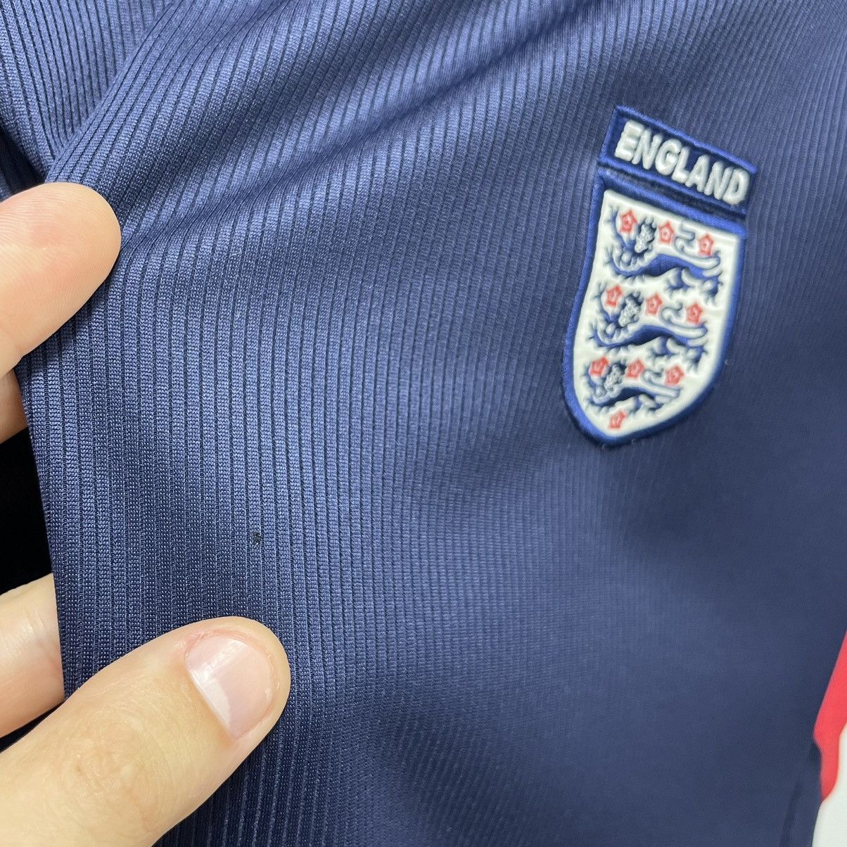Umbro Umbro England home Soccer Jersey Football t-shirt Size US L / EU 52-54 / 3 - 7 Thumbnail