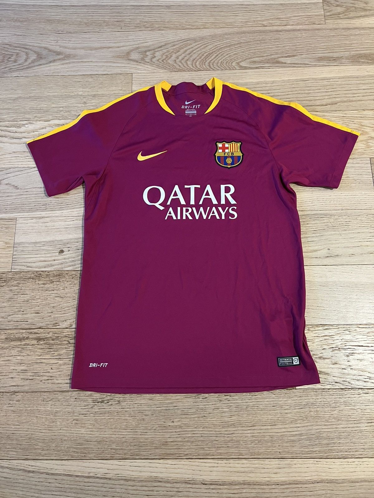 Vintage 2015 2016 FC Barcelona Training Soccer Kit Jersey Size US XL / EU 56 / 4 - 1 Thumbnail
