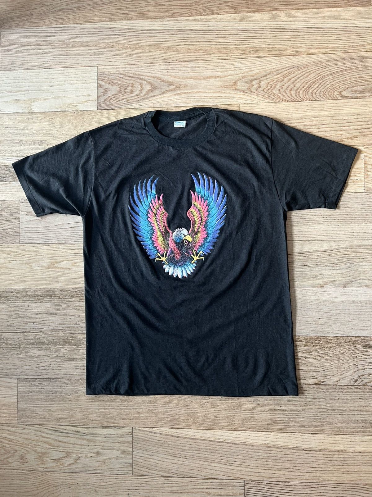 Vintage Vintage 1990 Eagle Puff Print Single Stitch Shirt Deadstock Size US XL / EU 56 / 4 - 1 Thumbnail