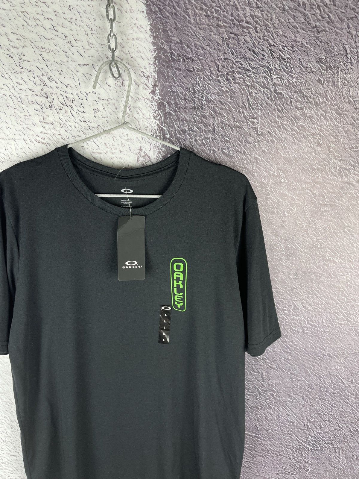 Oakley Oakley Sign logo tee vintage new big logo Size US L / EU 52-54 / 3 - 4 Thumbnail