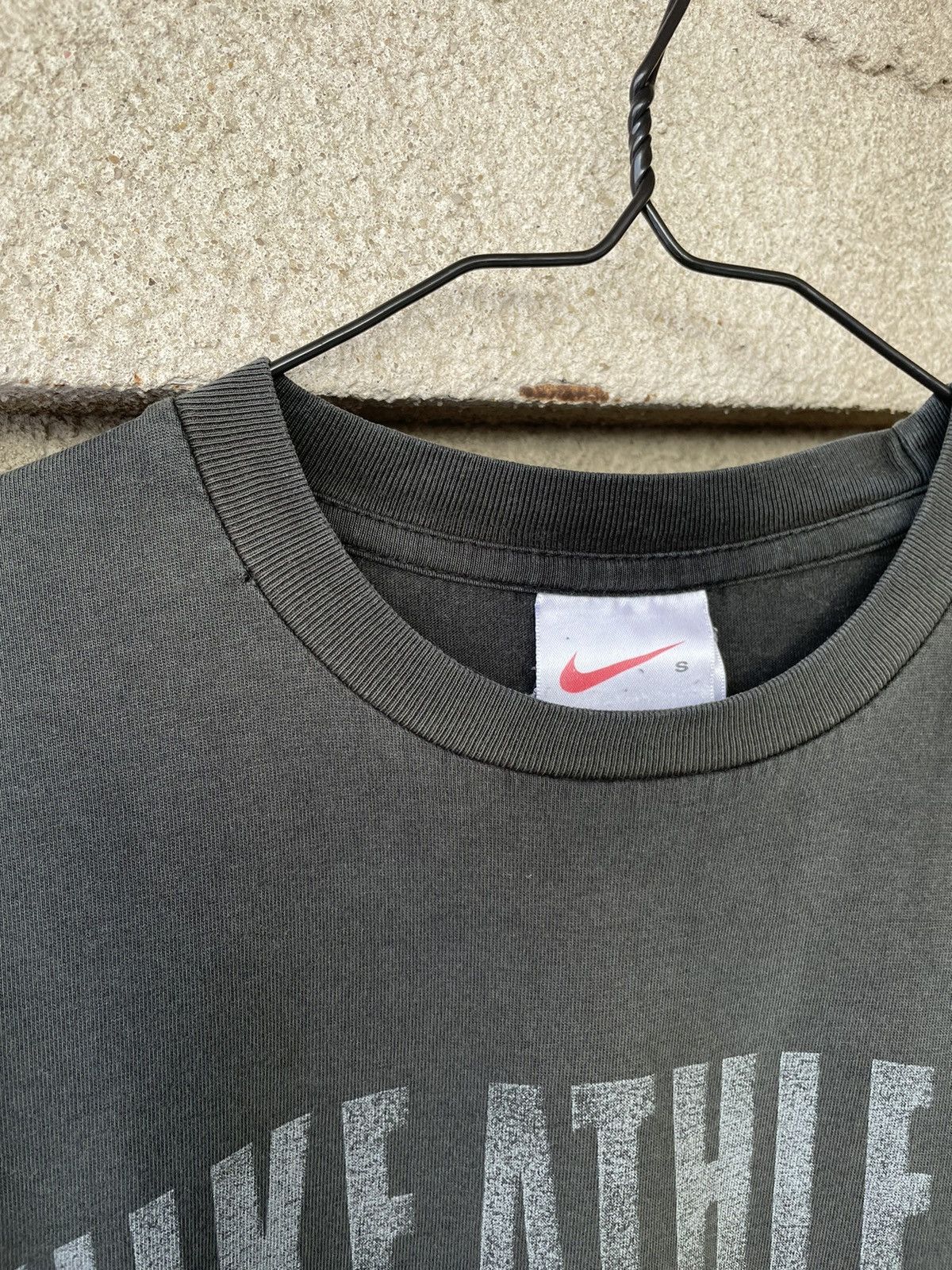 Nike Vintage 90s Nike Athletic Center Swoosh Faded Tee T-Shirt Size US S / EU 44-46 / 1 - 9 Thumbnail