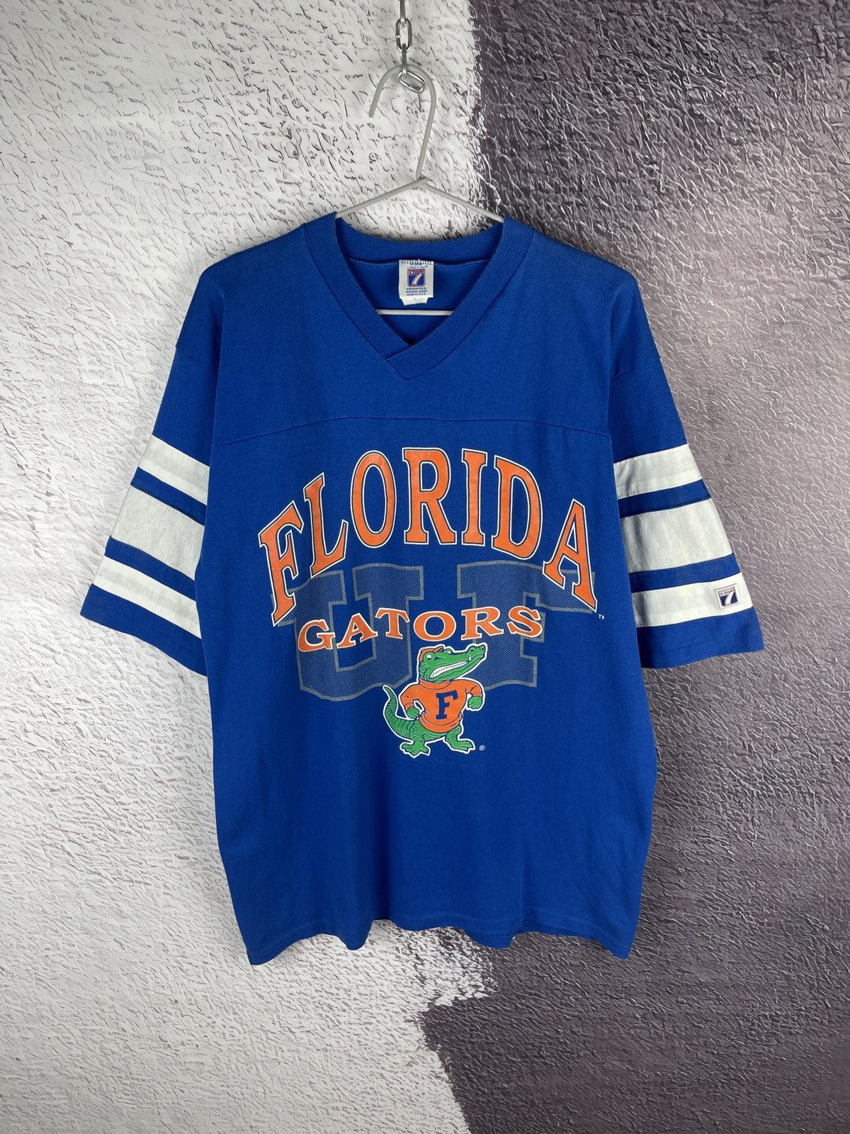 Logo 7 Logo 7 vintage 90s Florida Gators made in USA tee shirt Size US L / EU 52-54 / 3 - 1 Thumbnail
