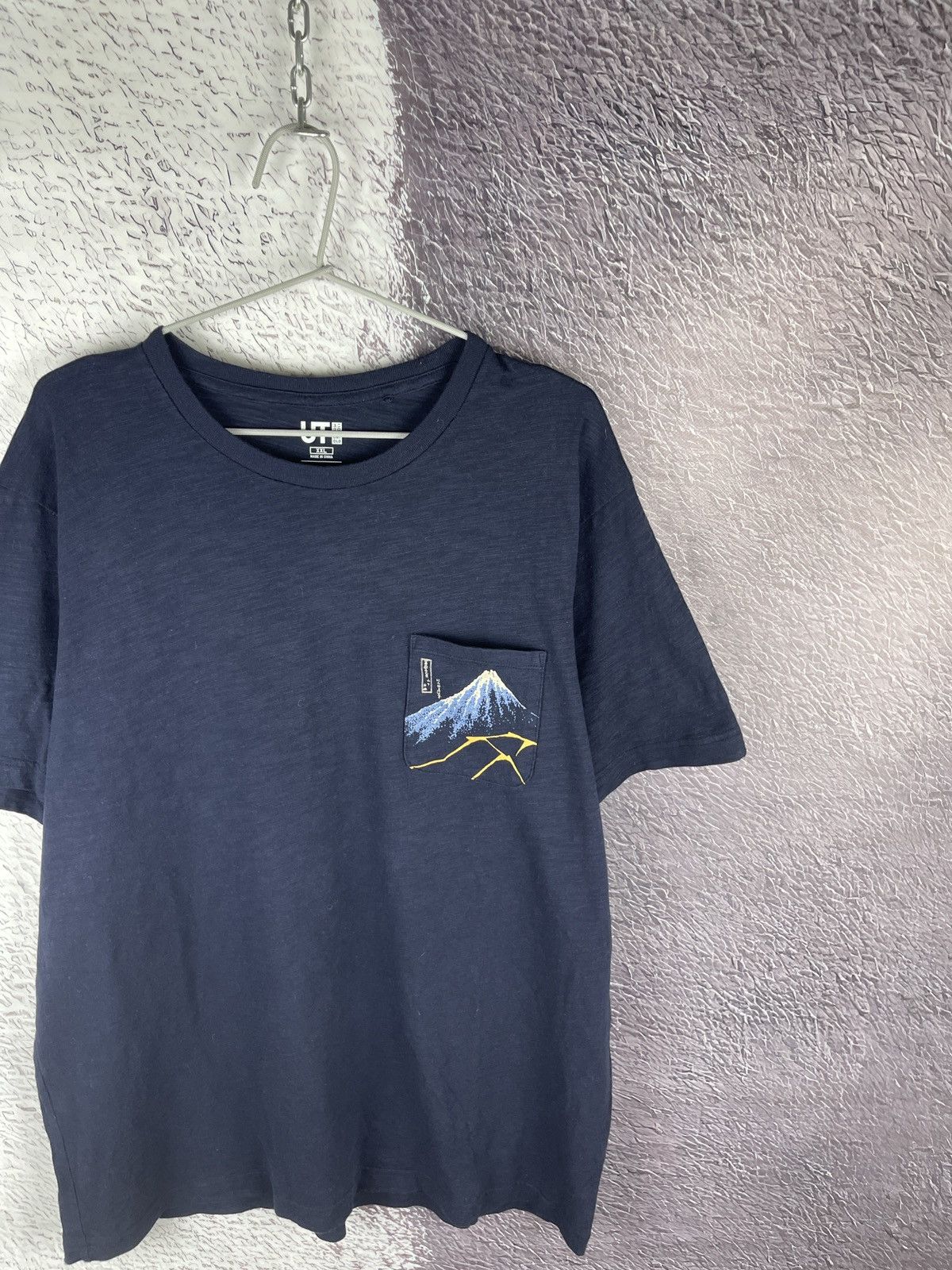 Japanese Brand Uniqlo UT x Hokusai Blue pocket print short sleeve tee Size US XXL / EU 58 / 5 - 4 Thumbnail