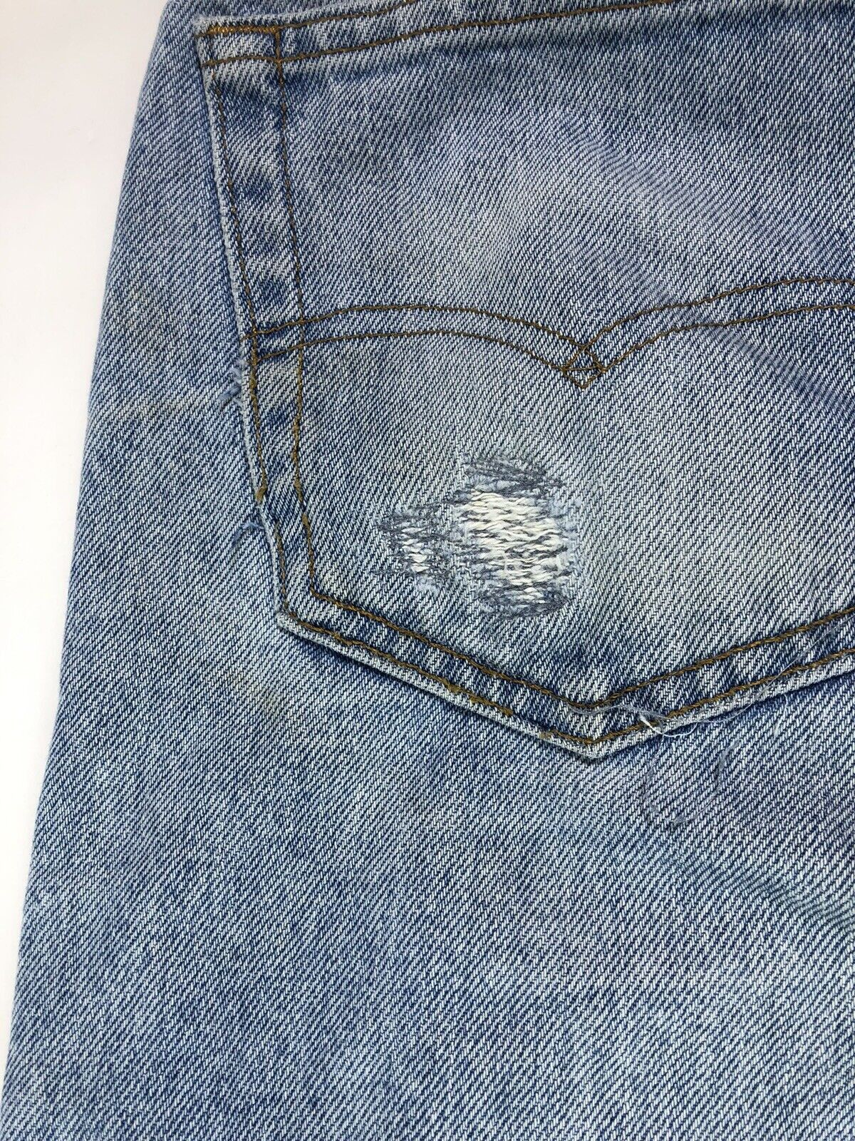 Levi's × Vintage Vintage 80s Levis 506-0213 Made In USA Distressed Jeans Size US 35 - 11 Thumbnail