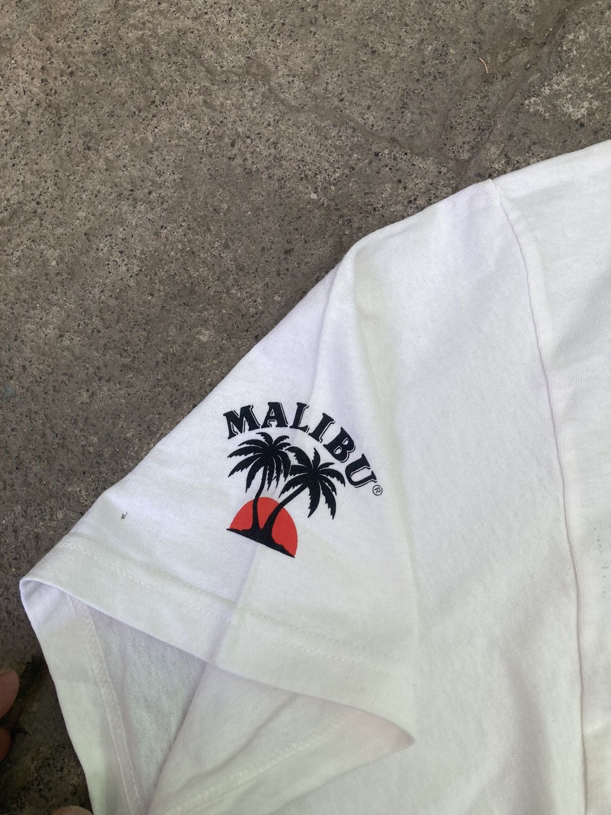 Vintage Vintage Malibu rum AOP t shirt Size US L / EU 52-54 / 3 - 5 Thumbnail