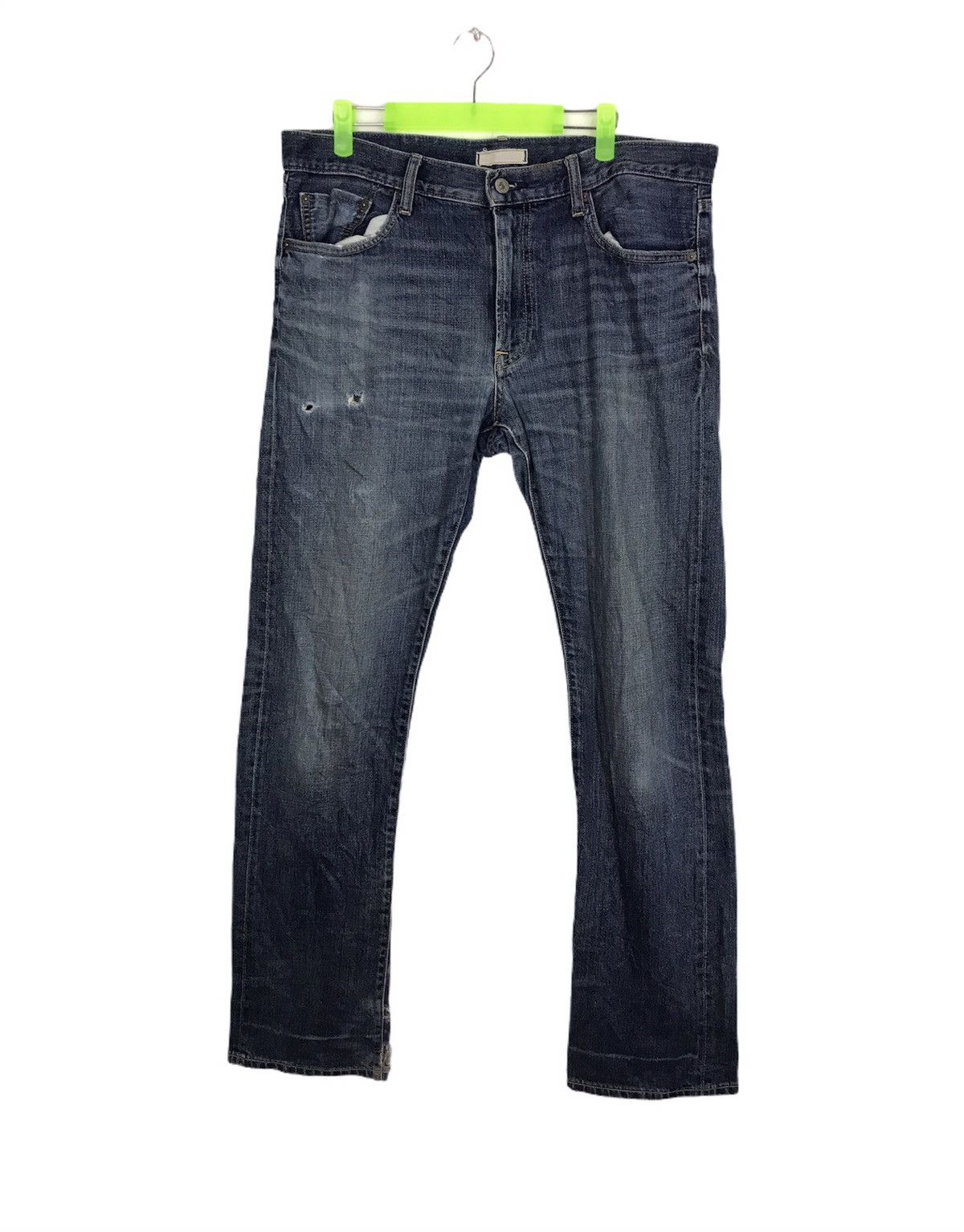 Japanese Brand Uniqlo Red Line Selvedge Distressed Denim Jeans Size US 35 - 1 Thumbnail