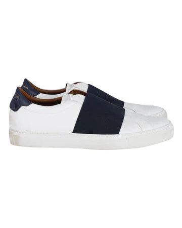 o1b1f11ly0723 Sneakers in White