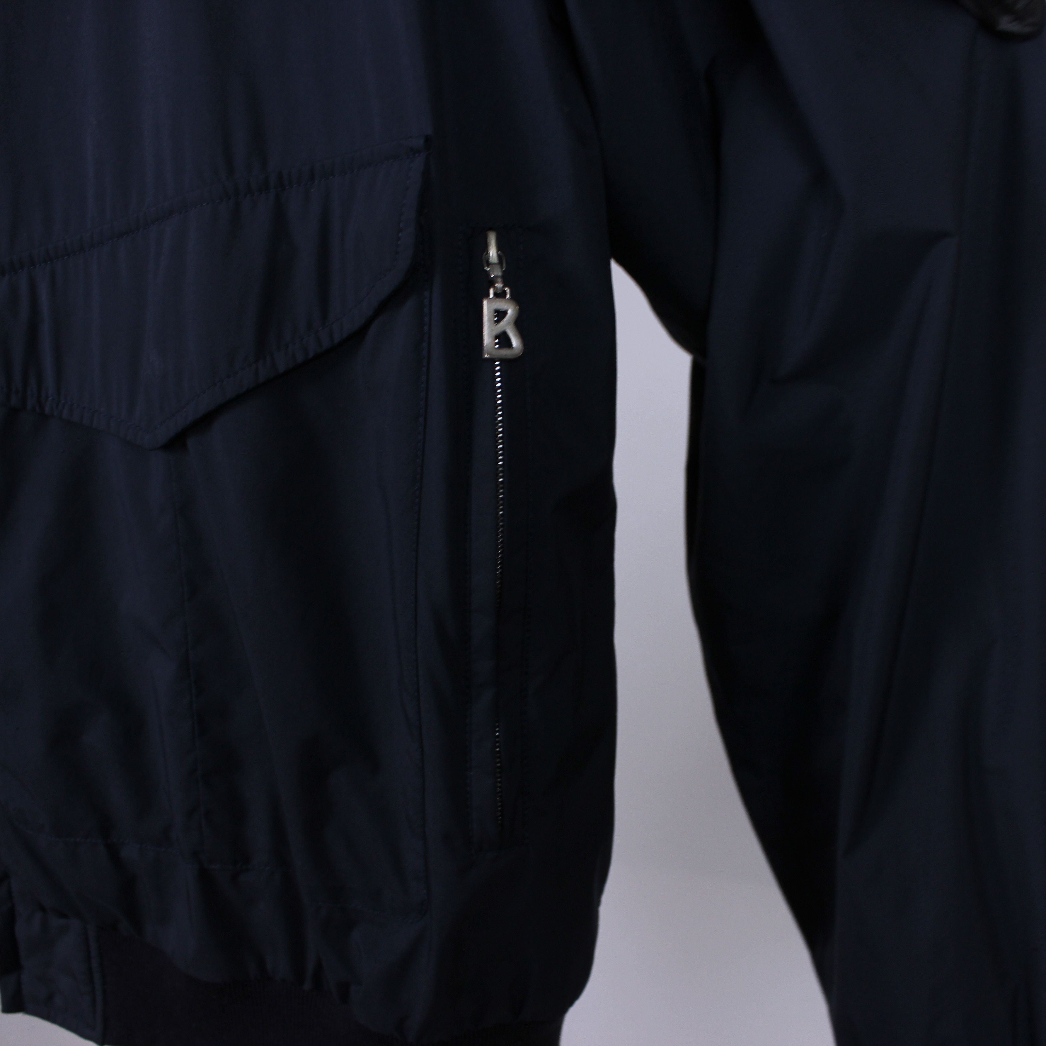 Bogner Bogner jacket vintage light jacket L Size US L / EU 52-54 / 3 - 9 Thumbnail