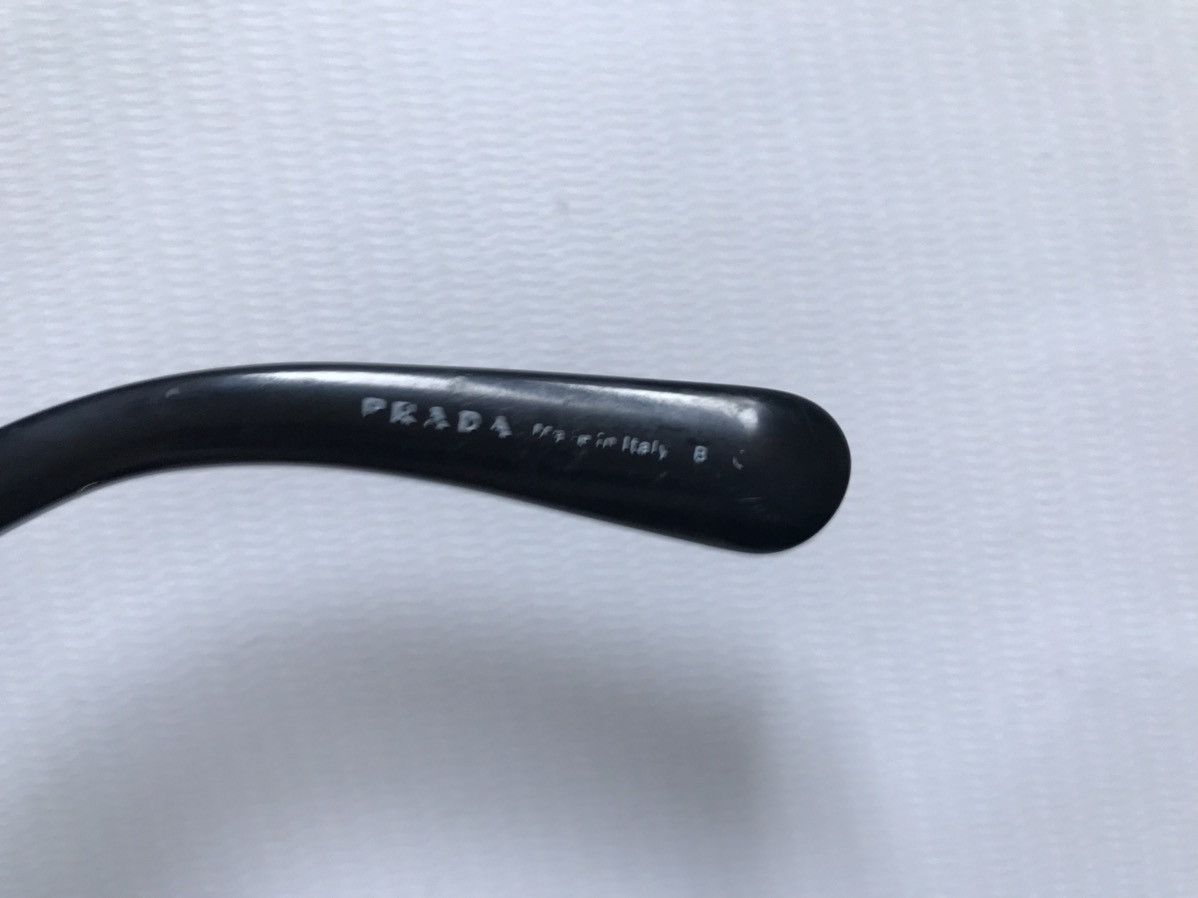 Prada Prada iconic wavy sunglasses Size ONE SIZE - 20 Thumbnail