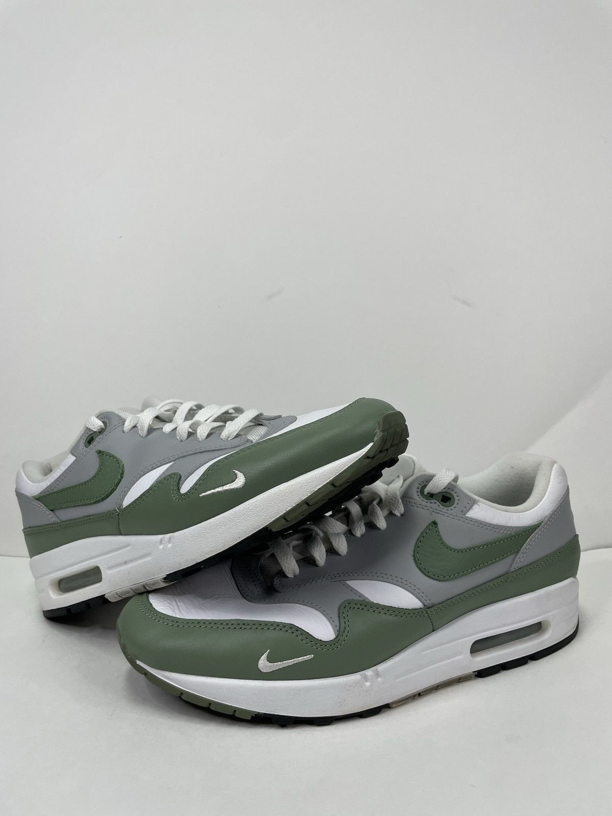 Air Max 1 Premium Spiral Sage - www.rajagirimanappuram.com
