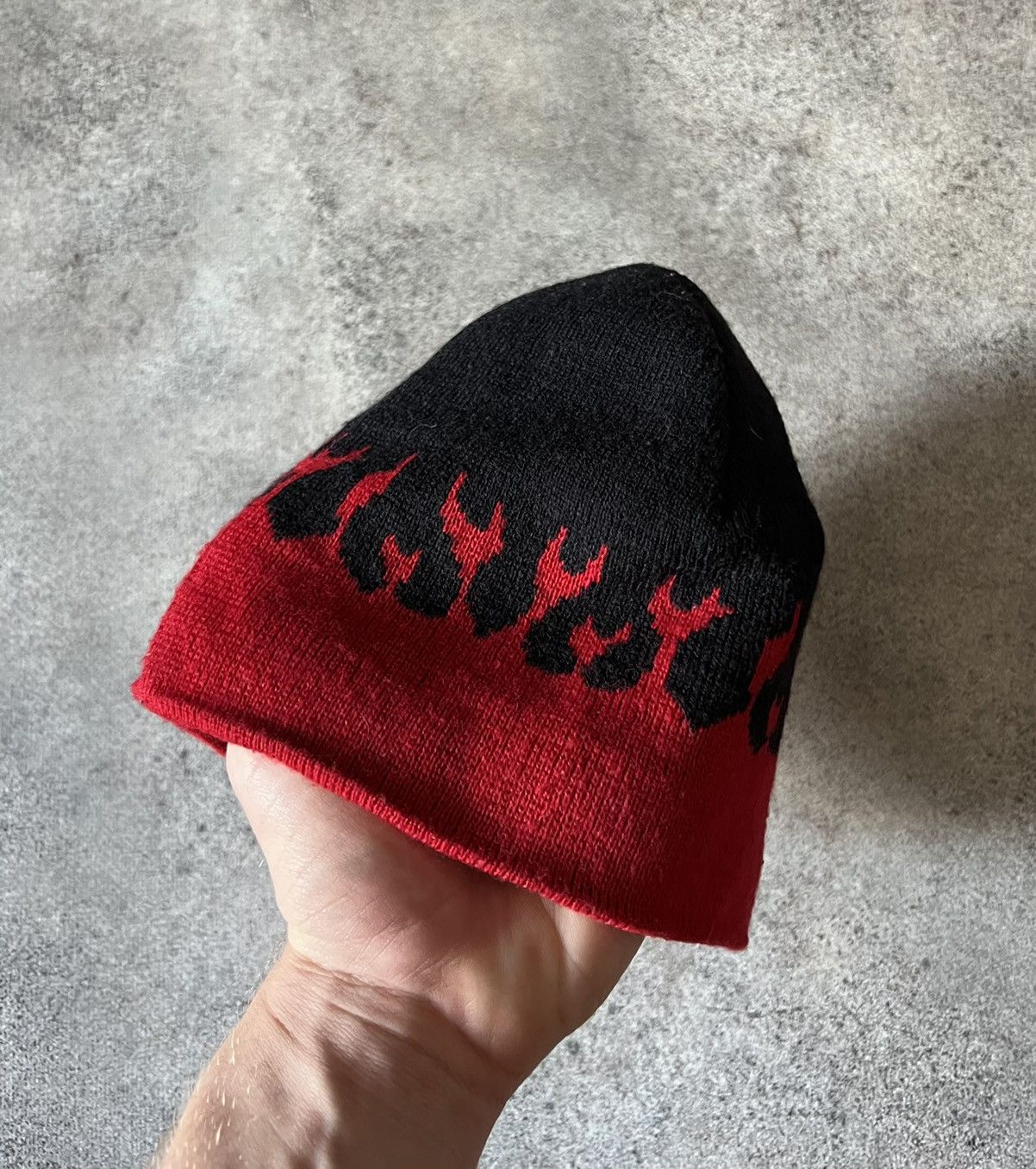 Vintage Vintage flames planet beanie Size ONE SIZE - 4 Thumbnail