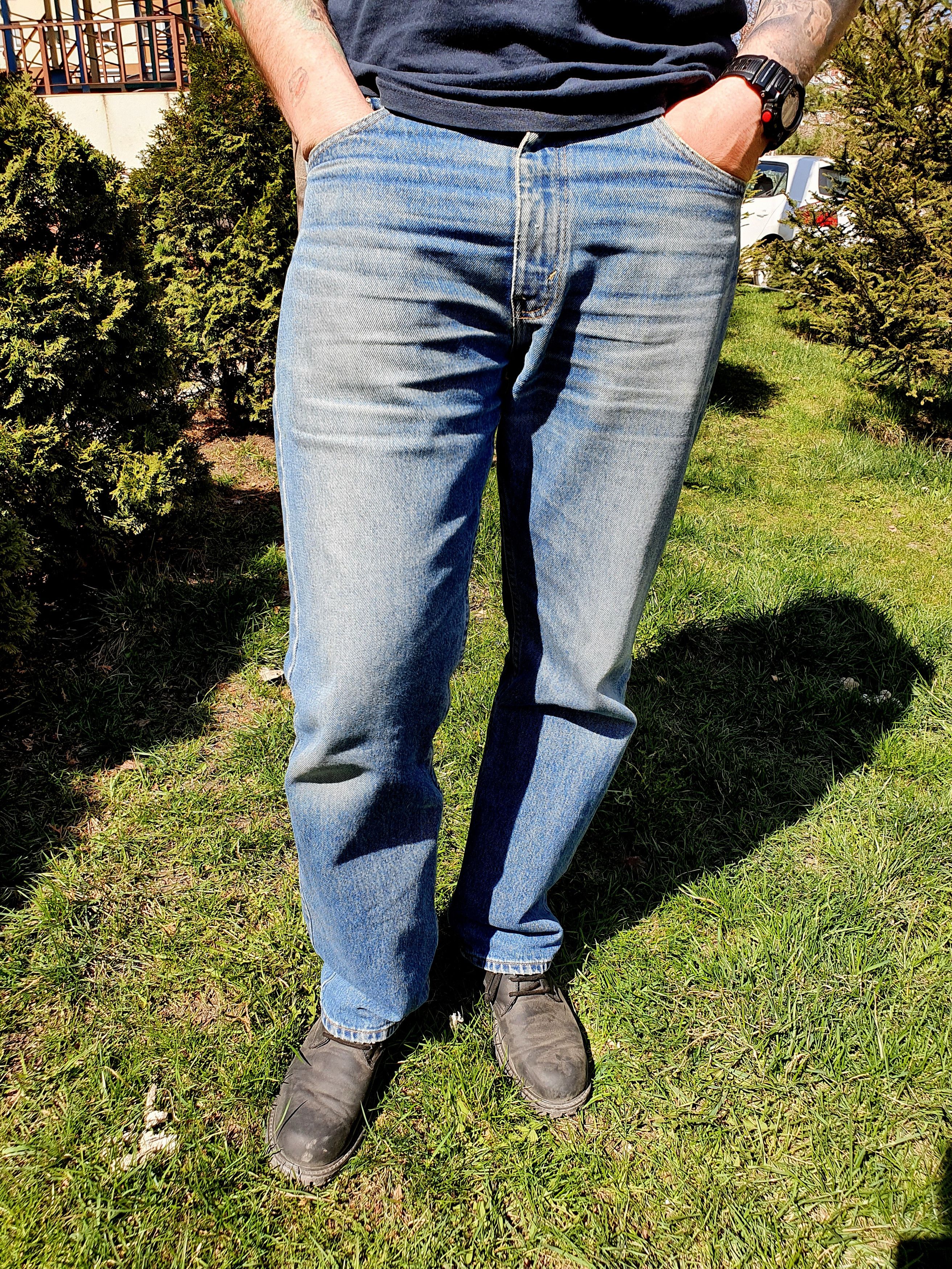 Vintage Levi's Signature Dirty Denim jeans