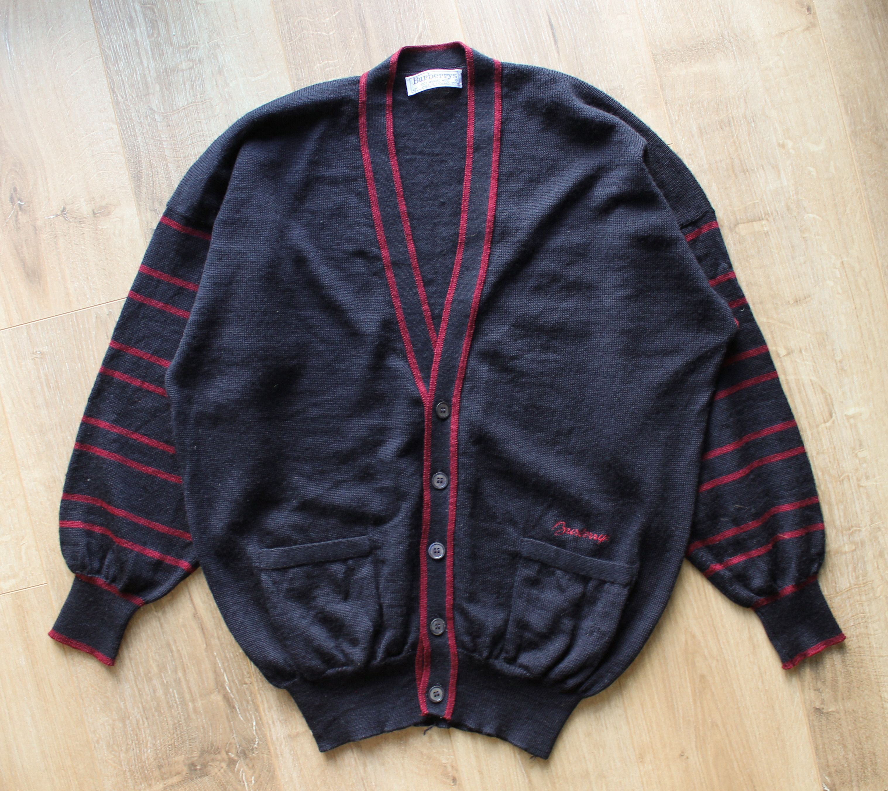 Burberry Vintage Burberry cardigan Size US L / EU 52-54 / 3 - 1 Thumbnail