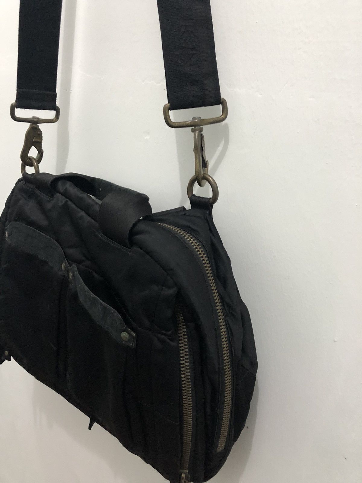Calvin Klein Calvin Klien Jeans Messenger / Laptop Bag Size ONE SIZE - 8 Thumbnail