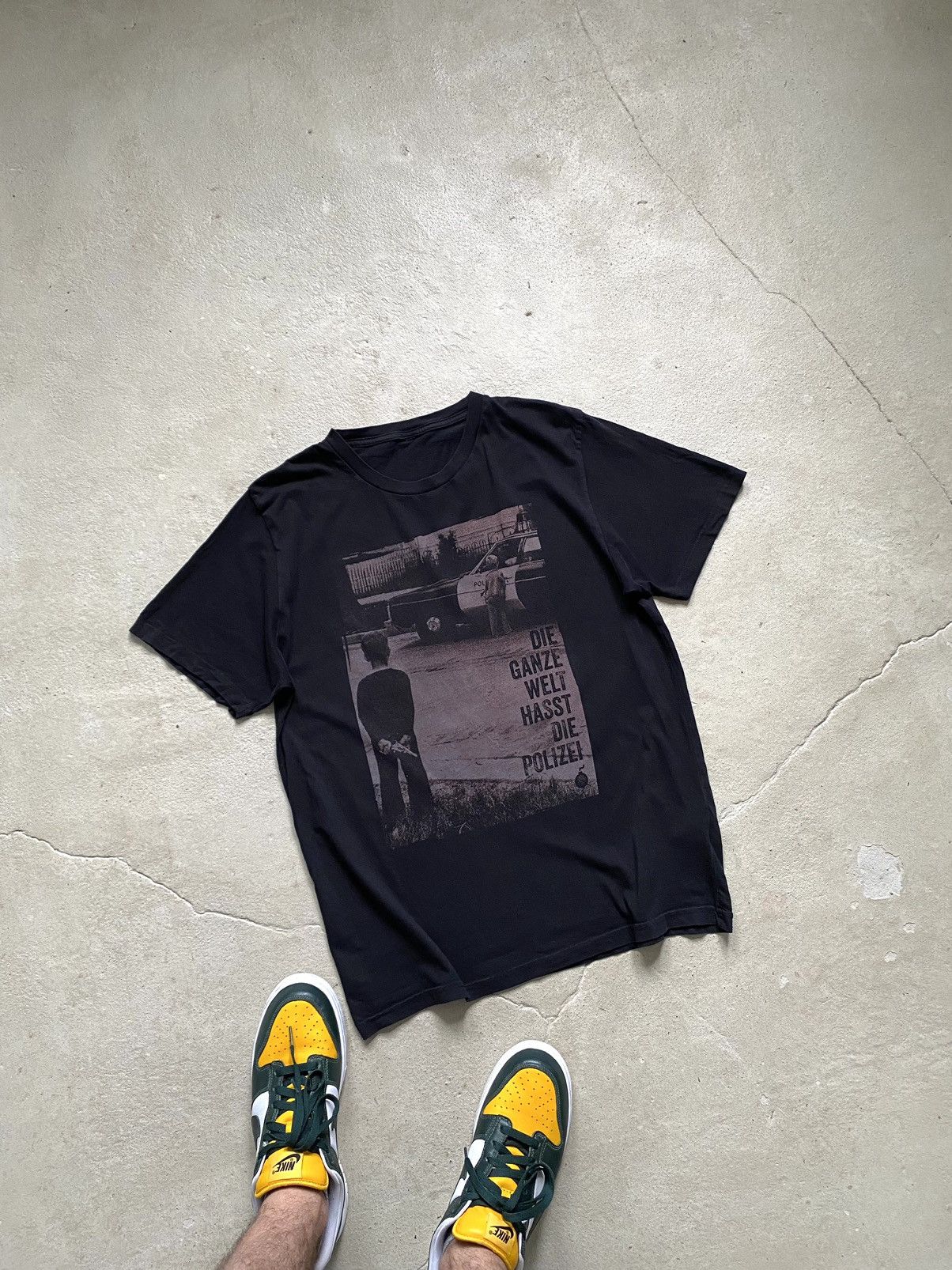 Band Tees ACAB The whole world hates the police Band T Shirt Size US M / EU 48-50 / 2 - 11 Thumbnail