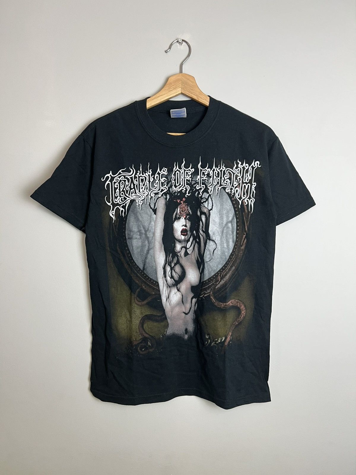 Band Tees Vintage Cradle Of Filth Creature From Abys Y2KMetal Band Tee Size US S / EU 44-46 / 1 - 1 Thumbnail