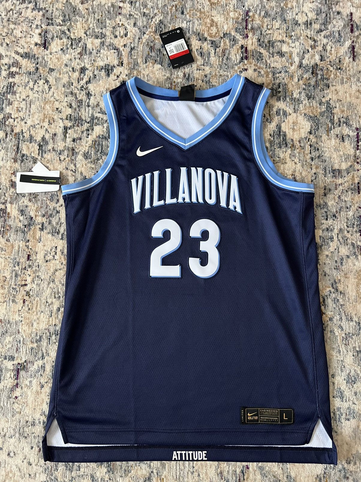 Nike Villanueva Basketball Jersey Sz L