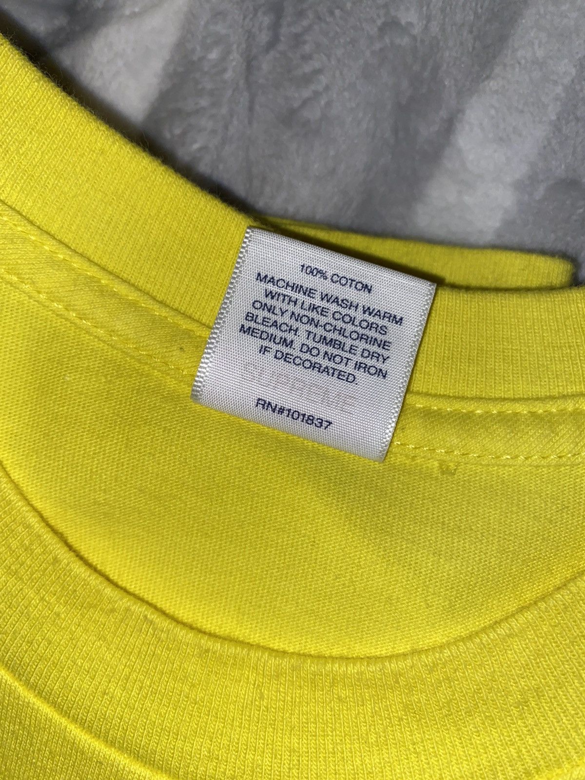 Supreme Supreme Yellow Paisley Box Logo Sz L Size US L / EU 52-54 / 3 - 4 Thumbnail