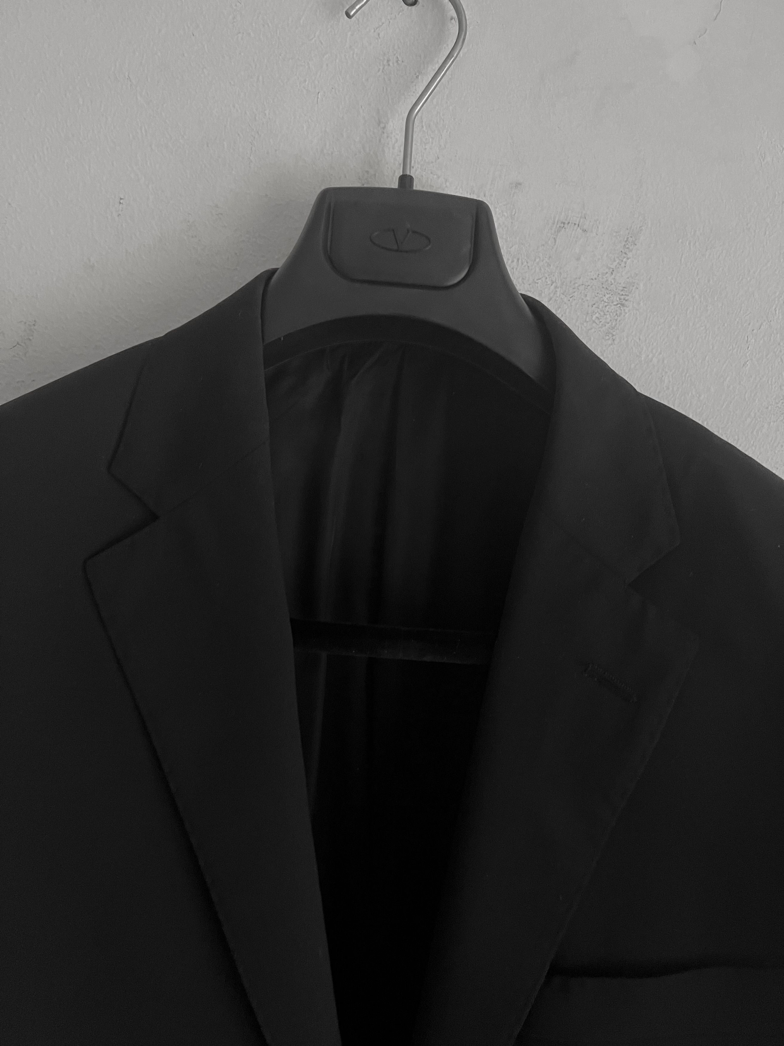 Valentino Suits single breasted Virgin Wool Size 40R - 21 Thumbnail