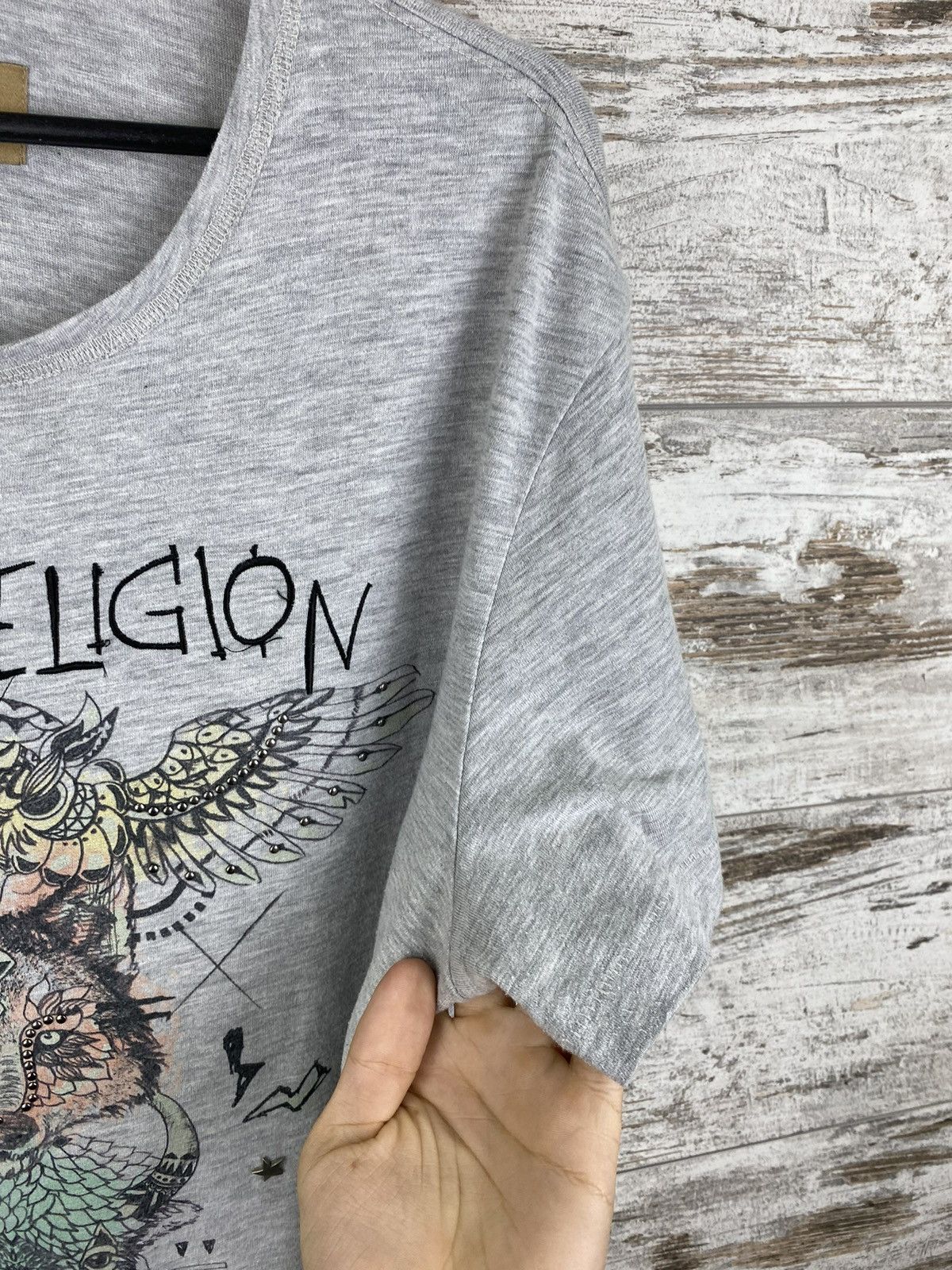 True Religion × Vintage Mens Vintage True Religion Chief T Shirt y2k streetwear tee Size US XL / EU 56 / 4 - 6 Thumbnail